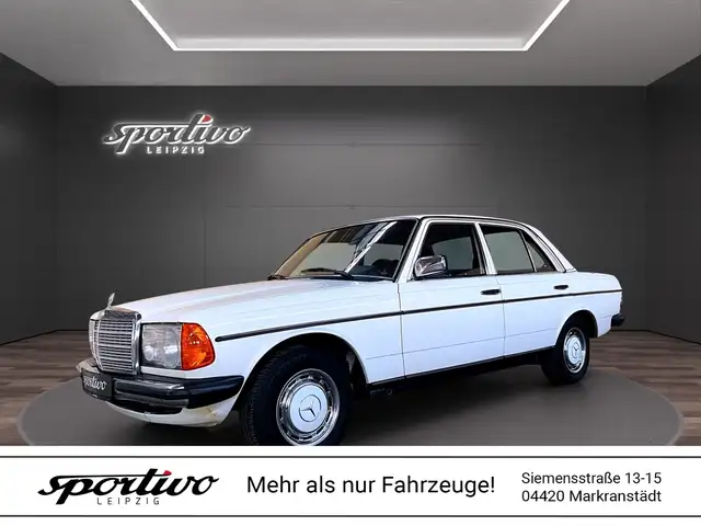 Mercedes-Benz 230 W123