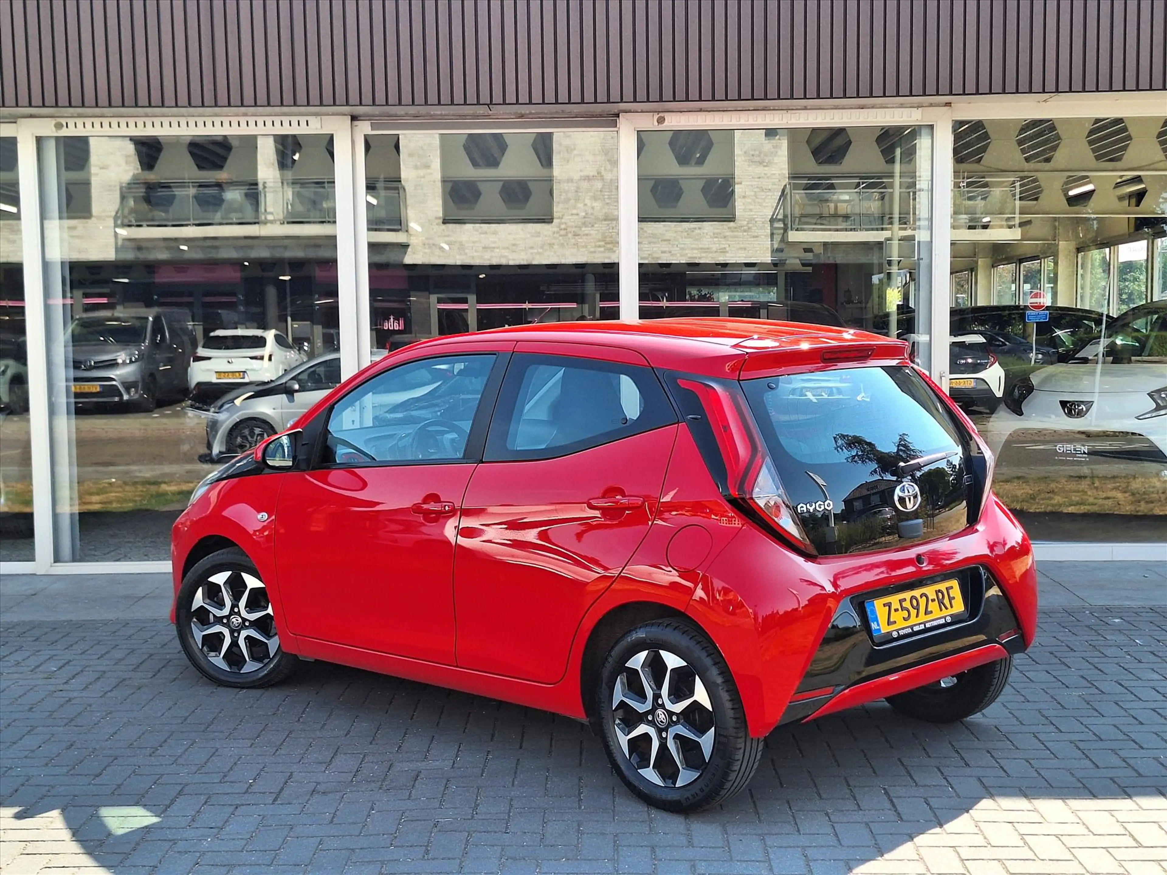 Toyota Aygo 1.0 VVT-i 5D x-joy | Apple CarPlay/Android auto, L — photo 23