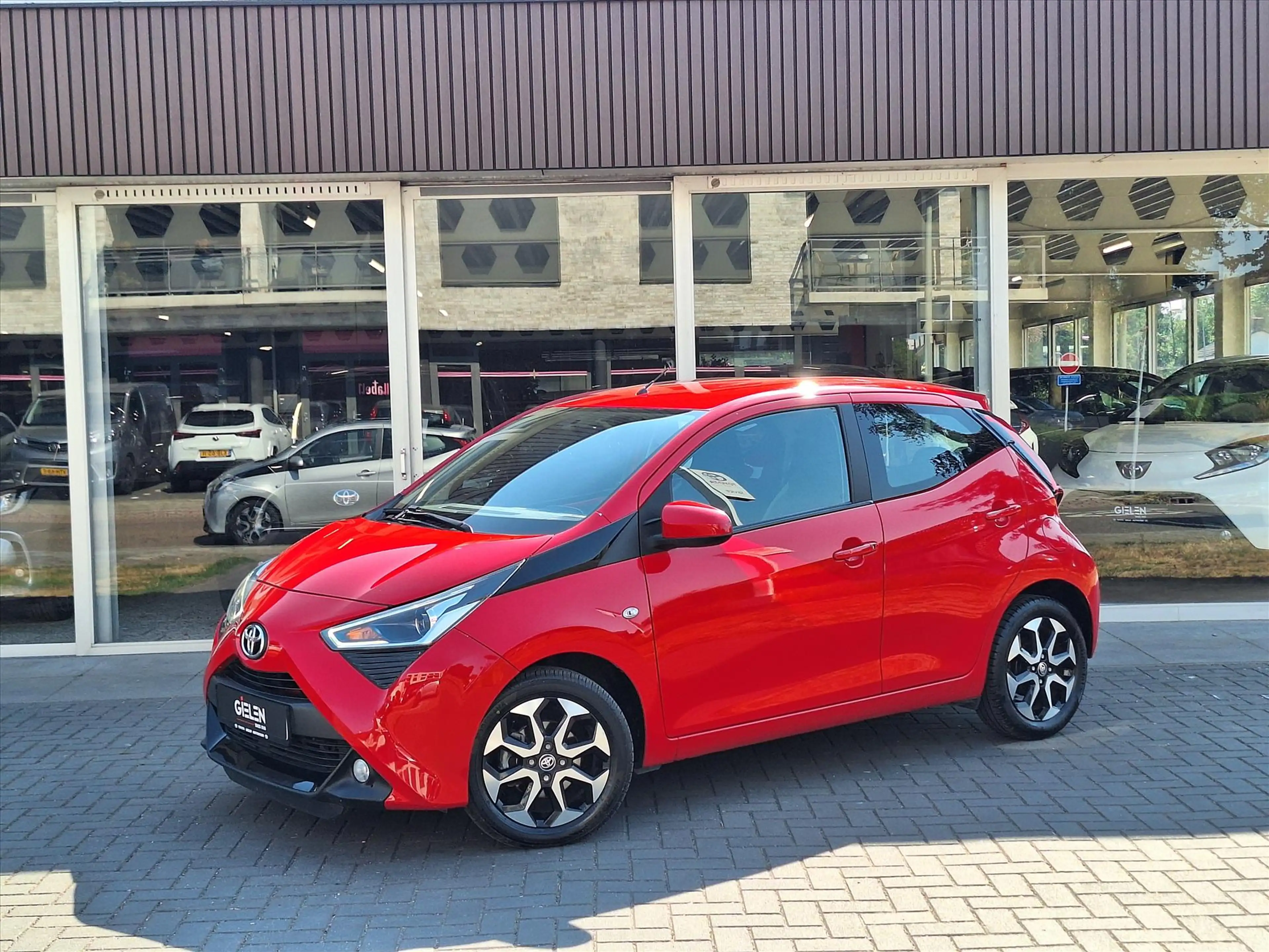 Toyota Aygo 1.0 VVT-i 5D x-joy | Apple CarPlay/Android auto, L