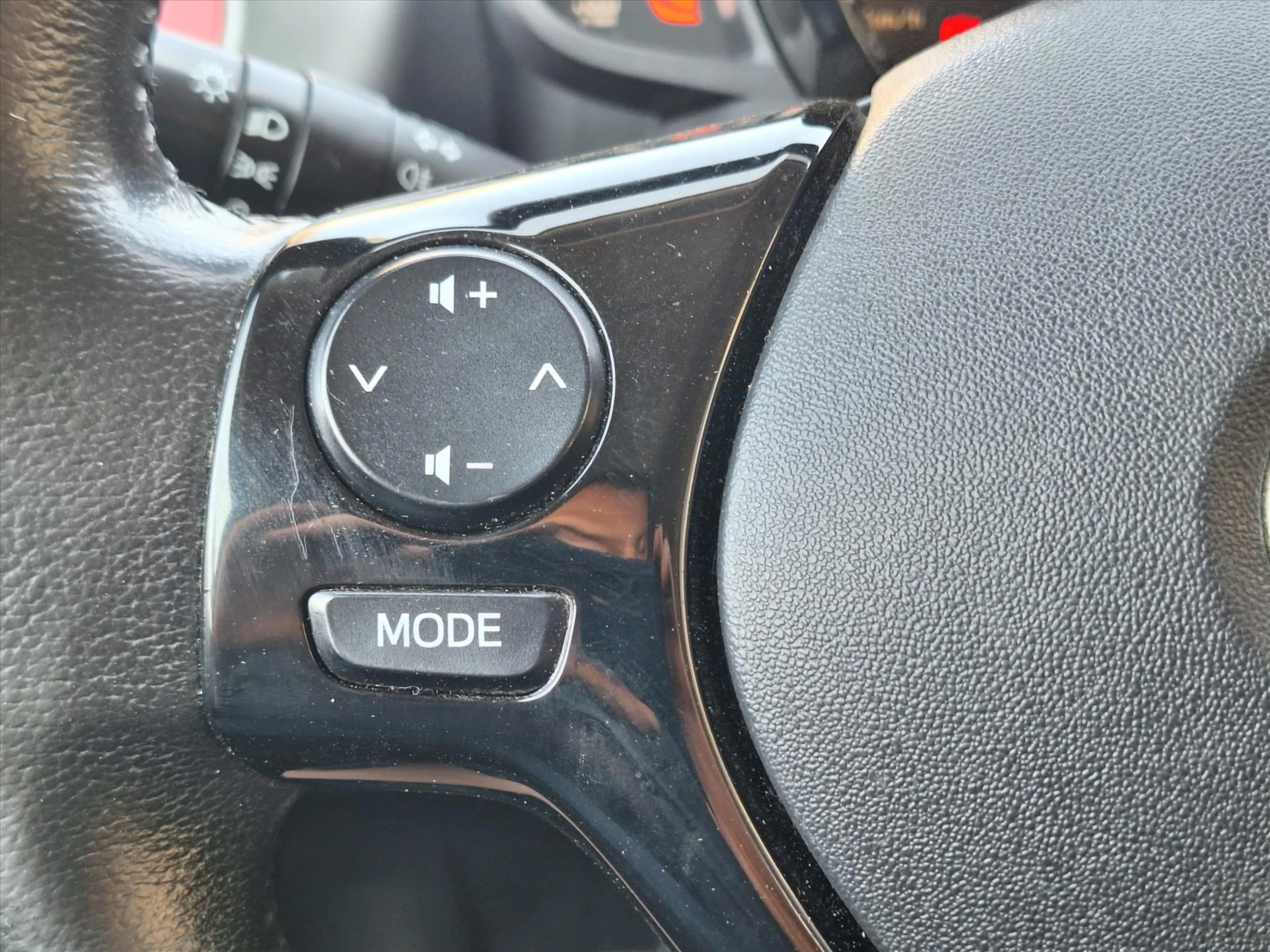 Toyota Aygo 1.0 VVT-i 5D x-joy | Apple CarPlay/Android auto, L — photo 14