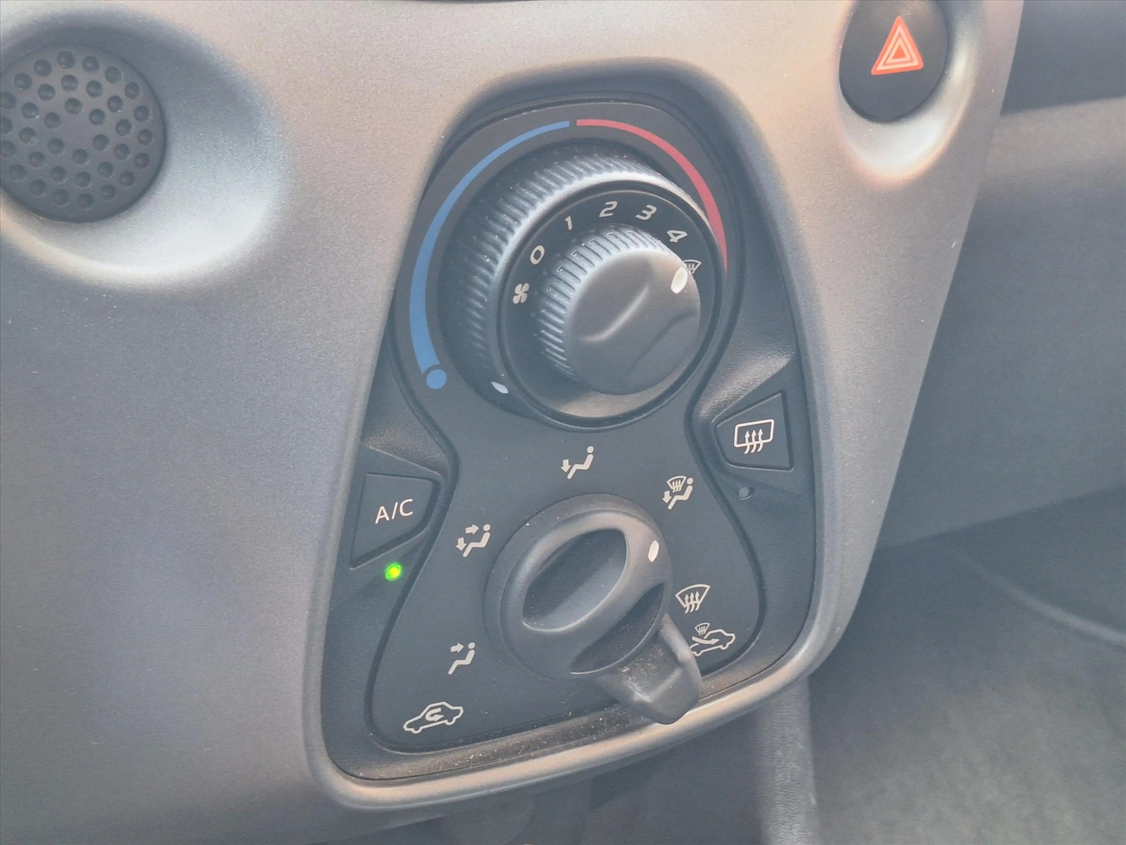 Toyota Aygo 1.0 VVT-i 5D x-joy | Apple CarPlay/Android auto, L — photo 20