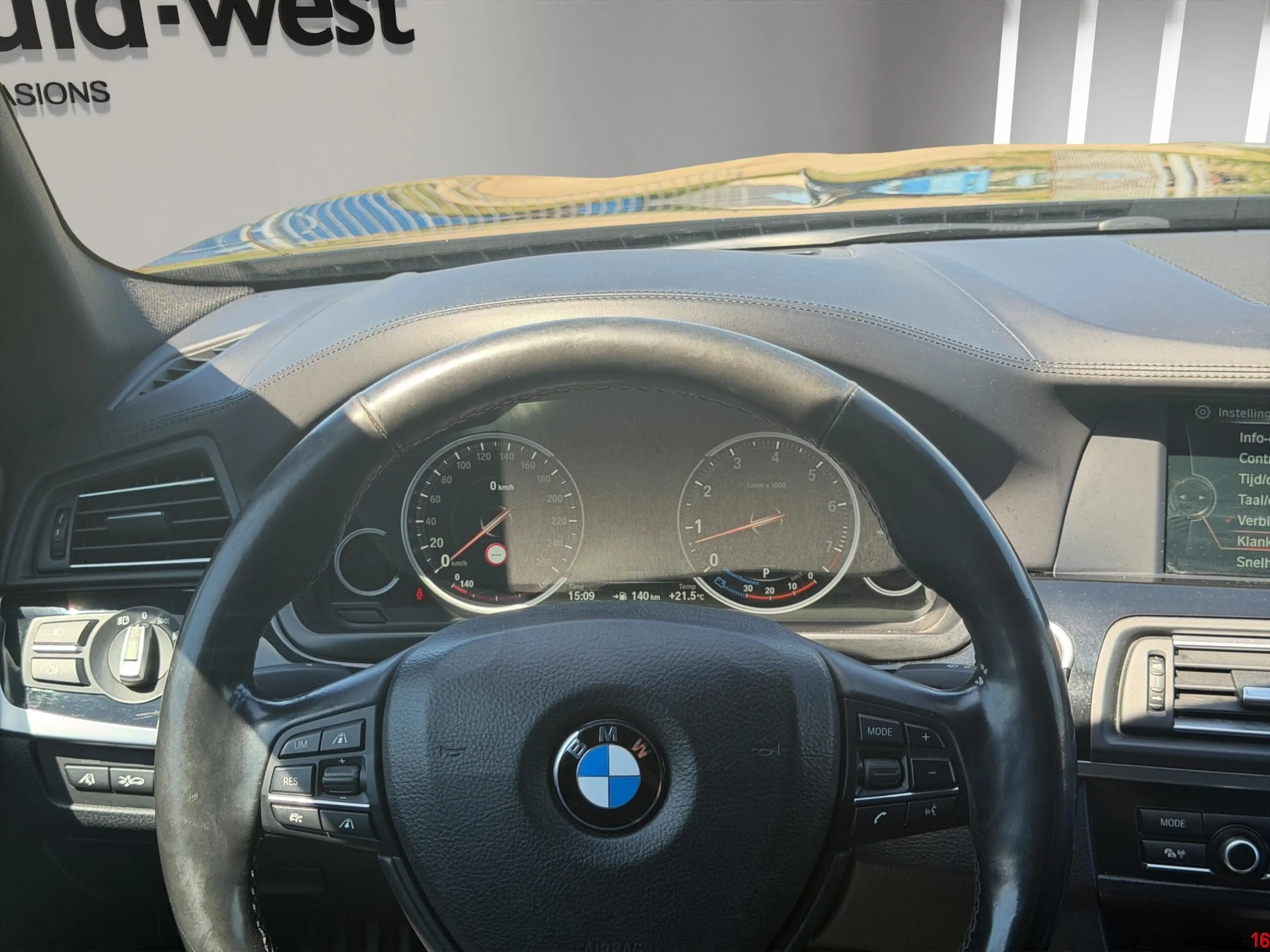 BMW 535 5-serie Touring 535xi High Executive 360 Night Pan — photo 13