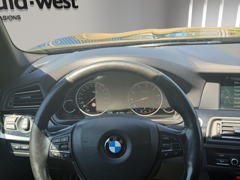 BMW 535 5-serie Touring 535xi High Executive 360 Night Pan — photo 13