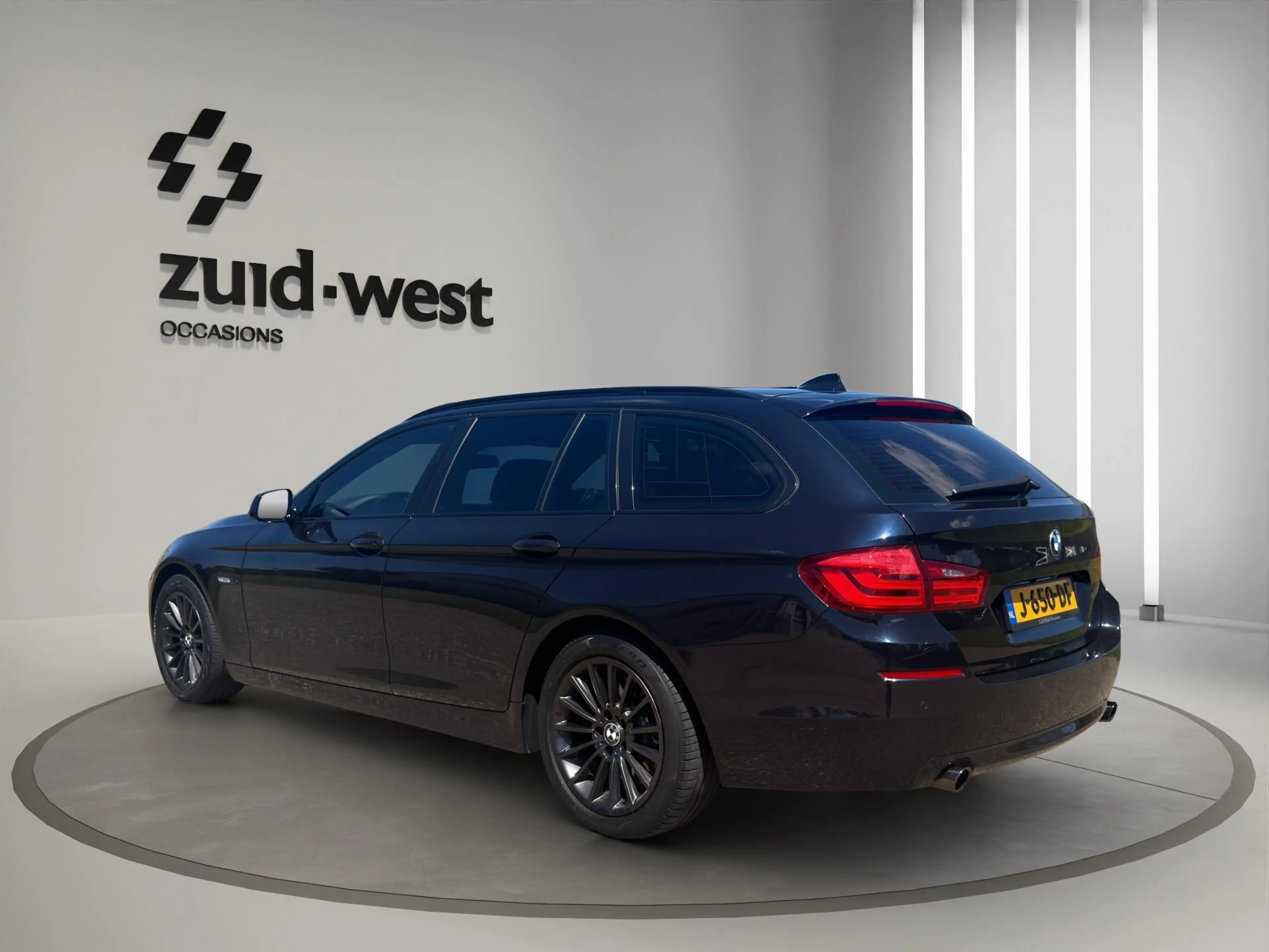 BMW 535 5-serie Touring 535xi High Executive 360 Night Pan — photo 4