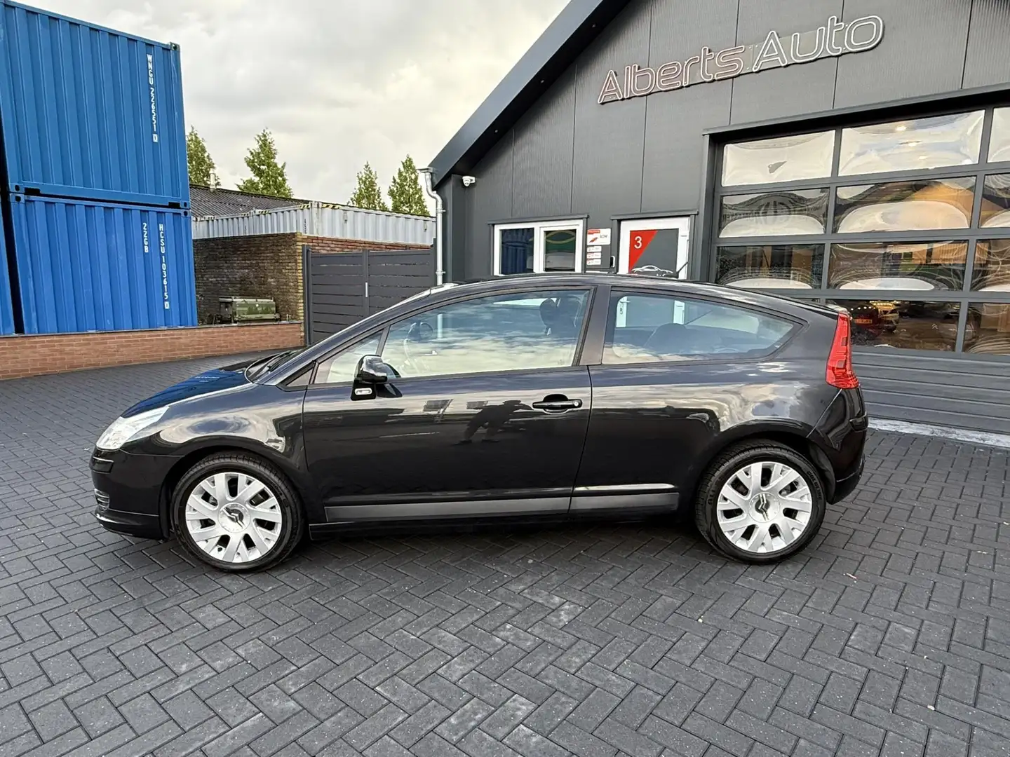 Citroen C4 Coupé 1.6-16V VTR+ | AUTOMAAT | AIRCO | NAP | APK Zwart - 2