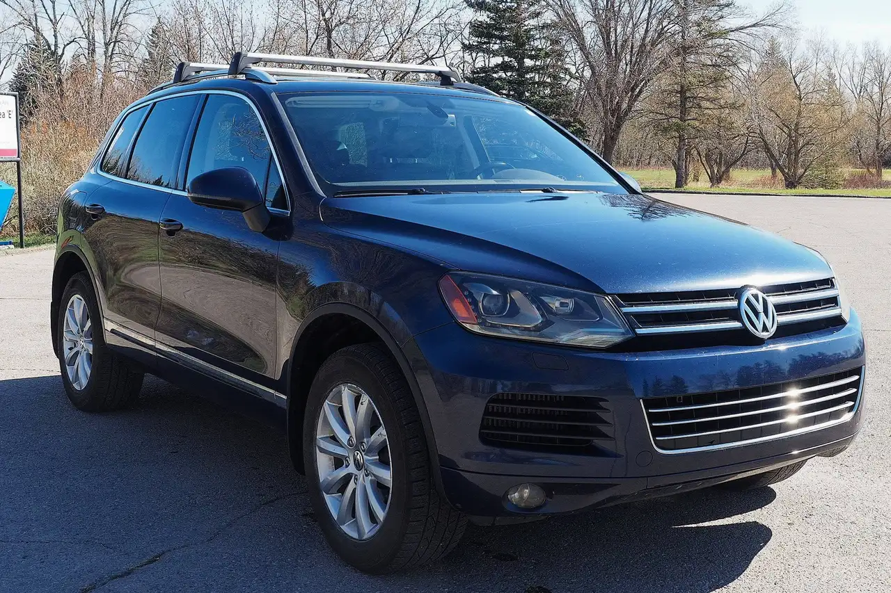 Volkswagen Touareg снимка Volkswagen Touareg