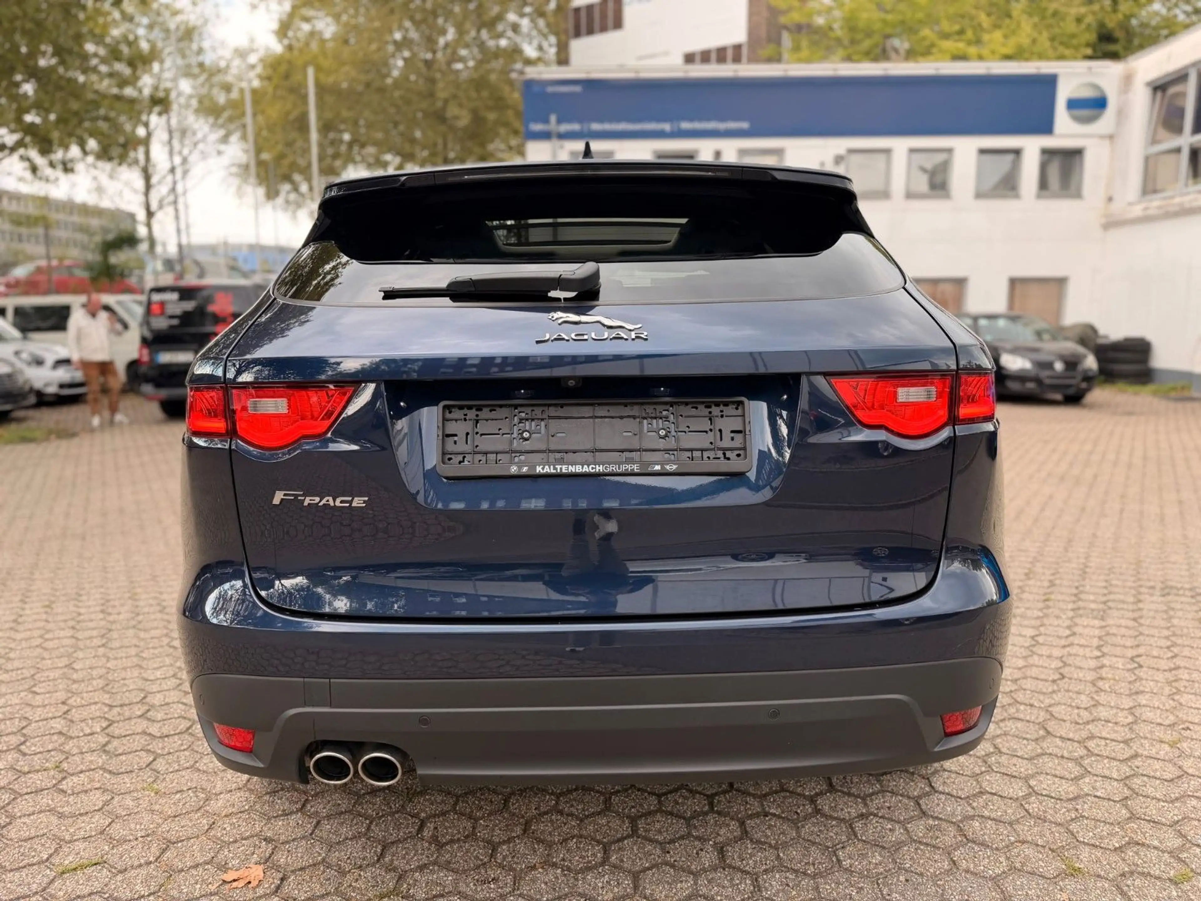 Jaguar F-Pace F-PACE R-Sport 20d AWD — photo 5
