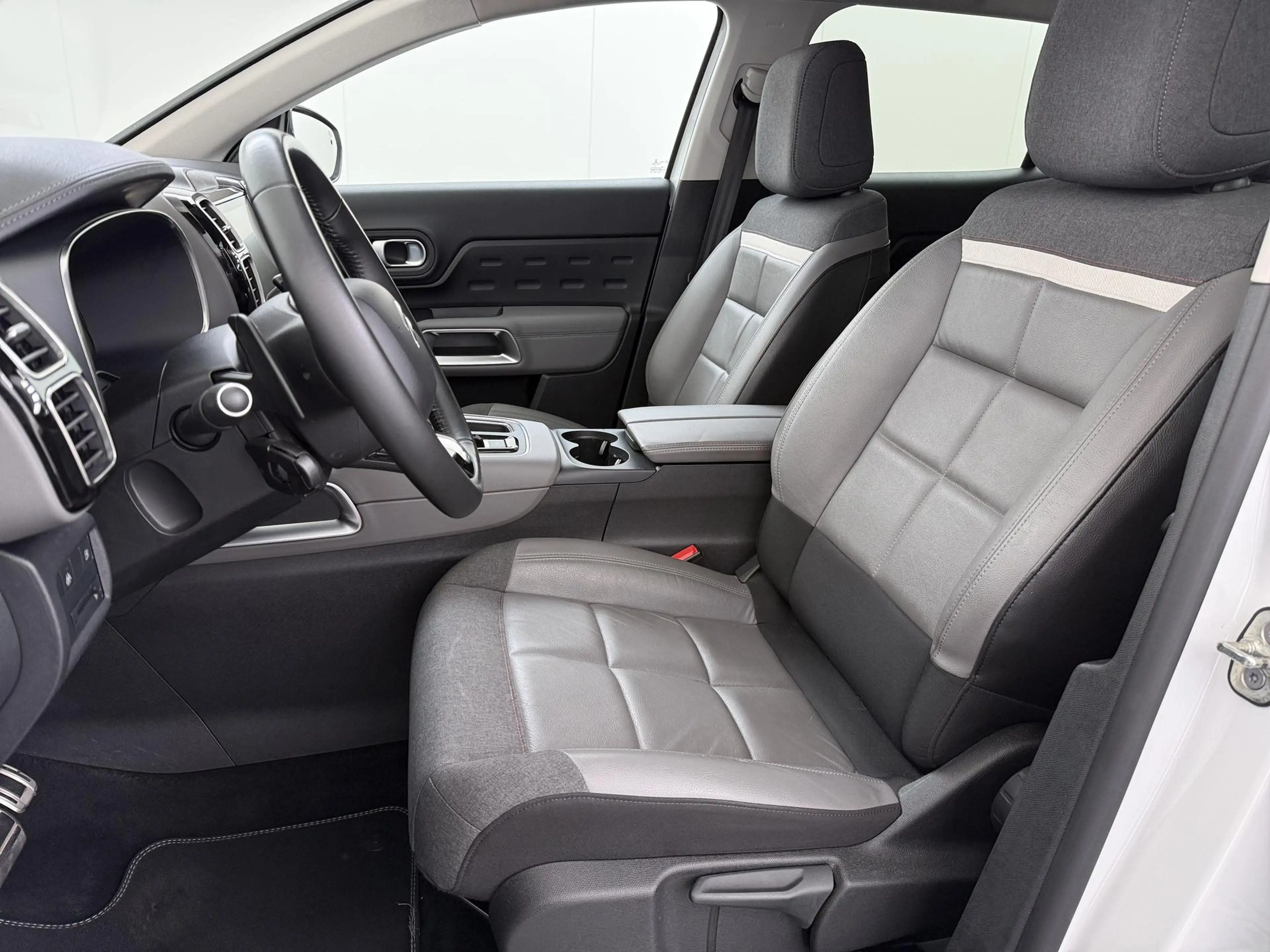 Citroen C5 Aircross 1.6 Plug-in Hybrid 225 Business Plus | Trekhaak | — photo 5