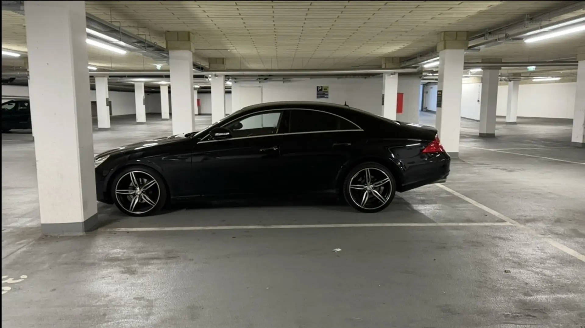 Mercedes-Benz CLS 320 - 2