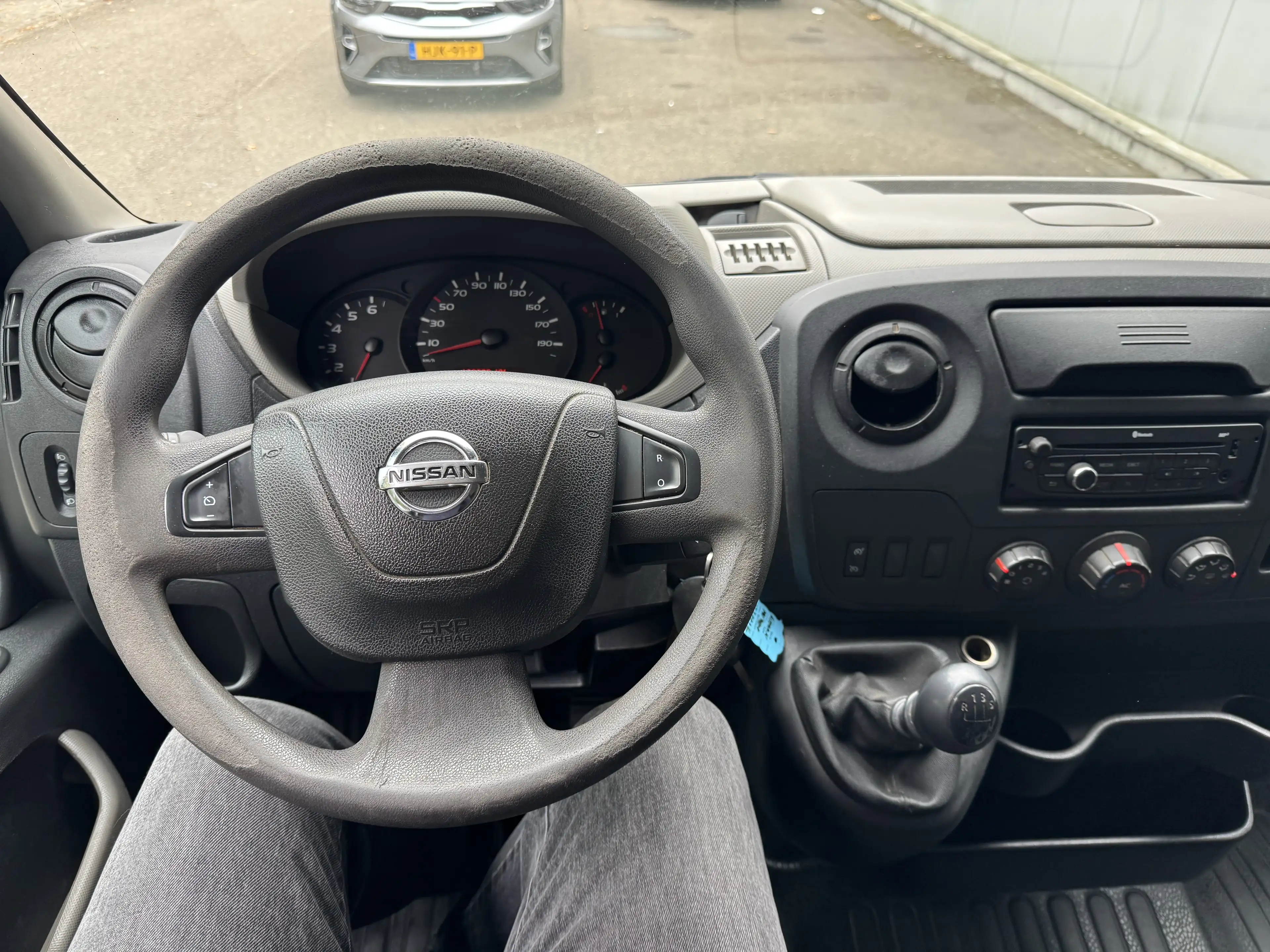 Nissan NV400 NV400 F35.13 L2H2 FWD Pro — photo 11