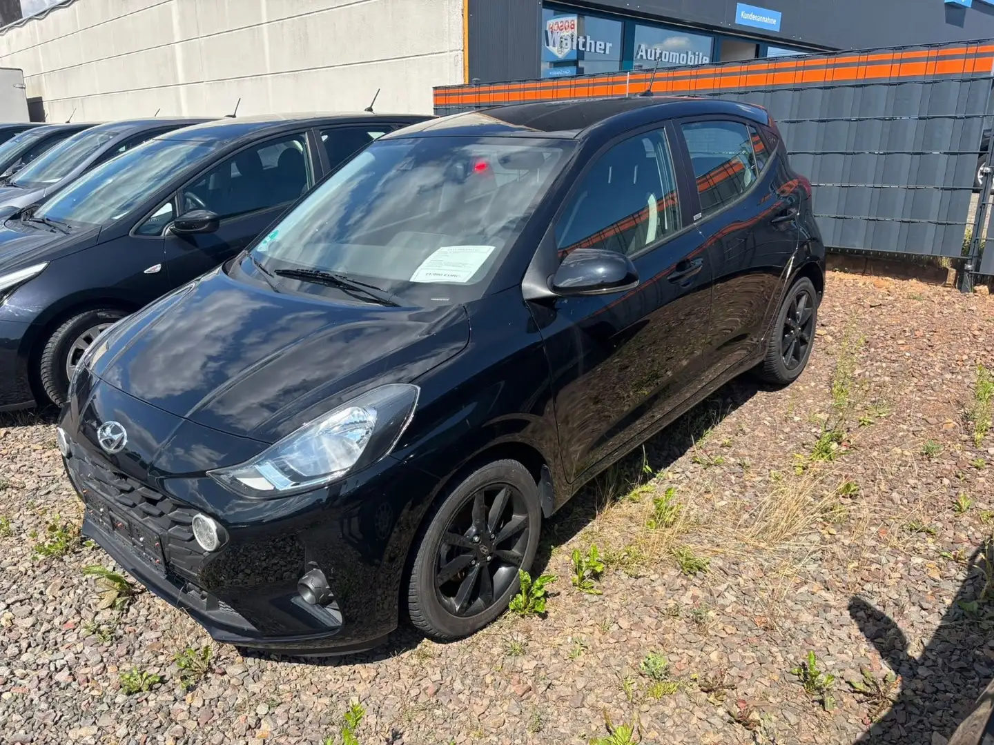 Hyundai i10 Trend Zwart - 2