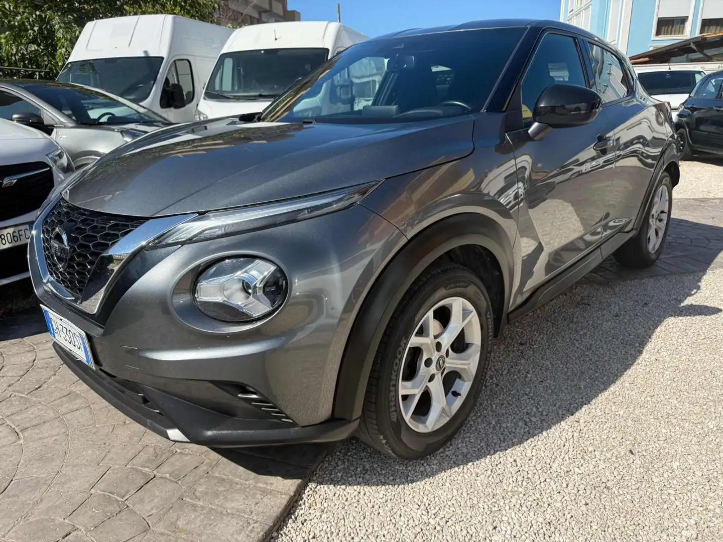 Nissan Juke 1.0 DIG-T 114 CV N-Connecta NO obbligo di finanzia Gris - 2