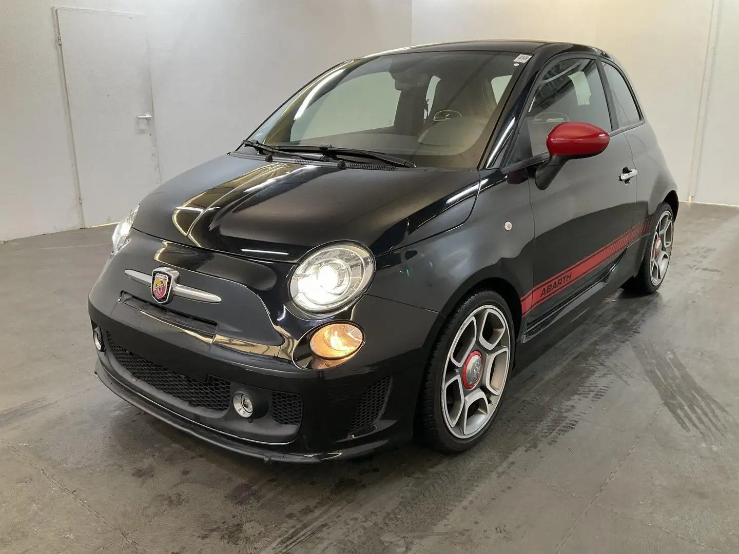 Abarth 595 Custom 1,4 T-Jet Automatik/Estetico/Bi-Xenon Schwarz - 1