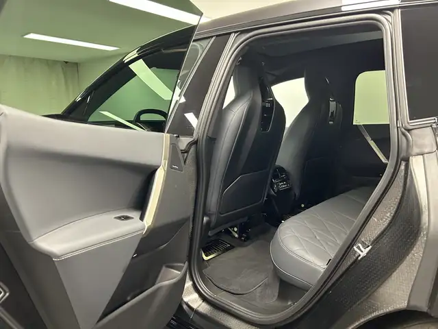BMW Ix view 14