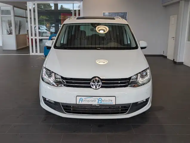 Volkswagen Sharan view 4