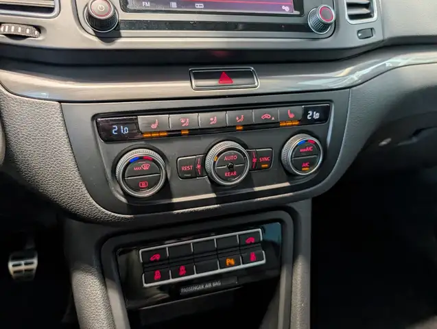 Volkswagen Sharan view 15