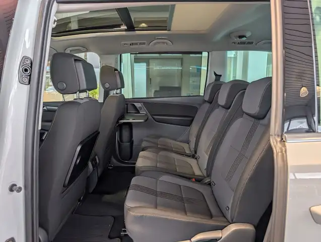 Volkswagen Sharan view 9