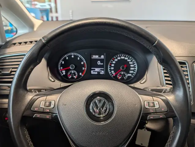 Volkswagen Sharan view 18