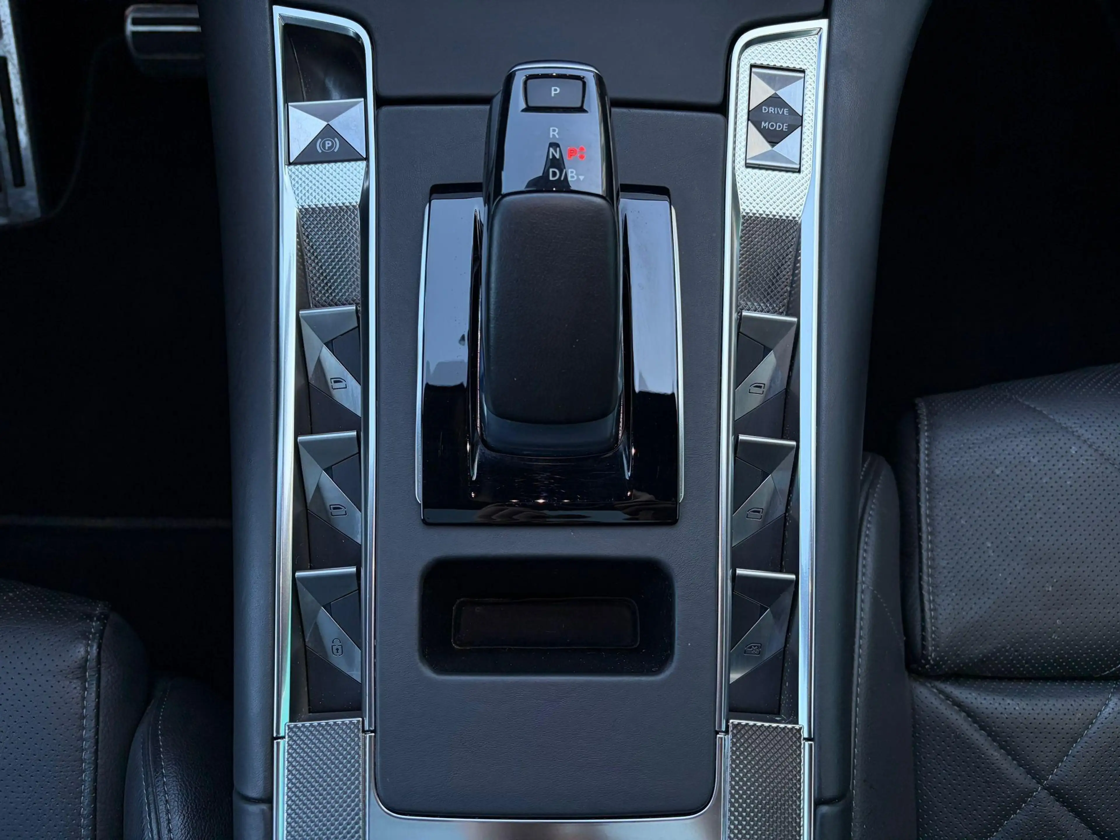 DS Automobiles DS 7 Crossback E-Tense Rivoli LEER - PANO - MASSAGESTOEL - 360 CA — photo 28