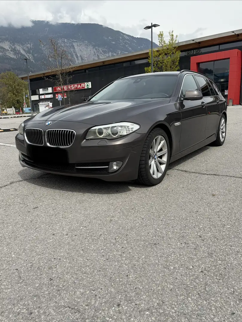 BMW 520 520d Touring Österreich-Paket Aut. Braun - 1