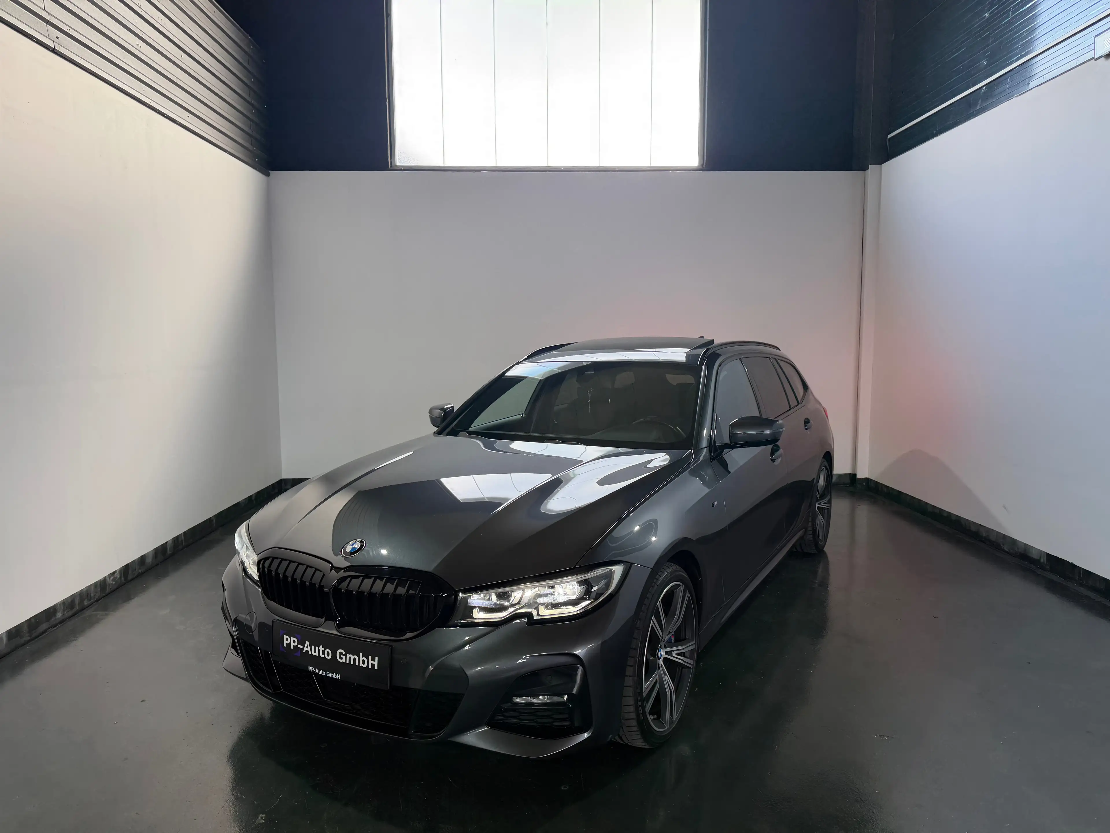 BMW 320 320 d xDrive M Sport ! 1.Besitz ! TOP AUSSTATTUNG ! — photo 2