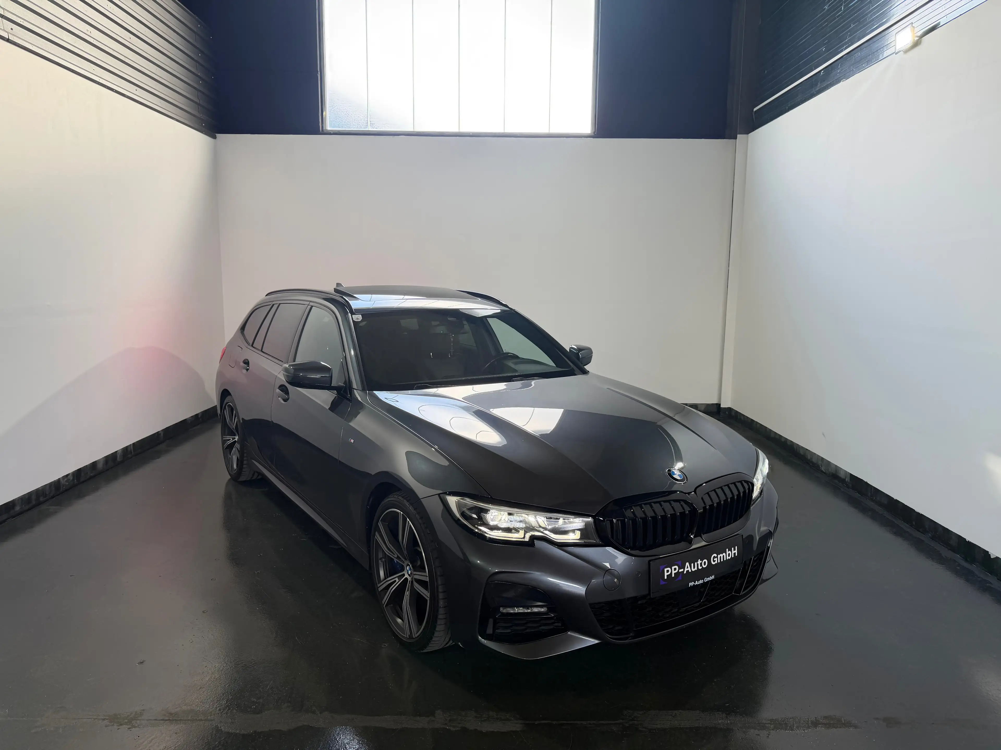 BMW 320 320 d xDrive M Sport ! 1.Besitz ! TOP AUSSTATTUNG ! — photo 3
