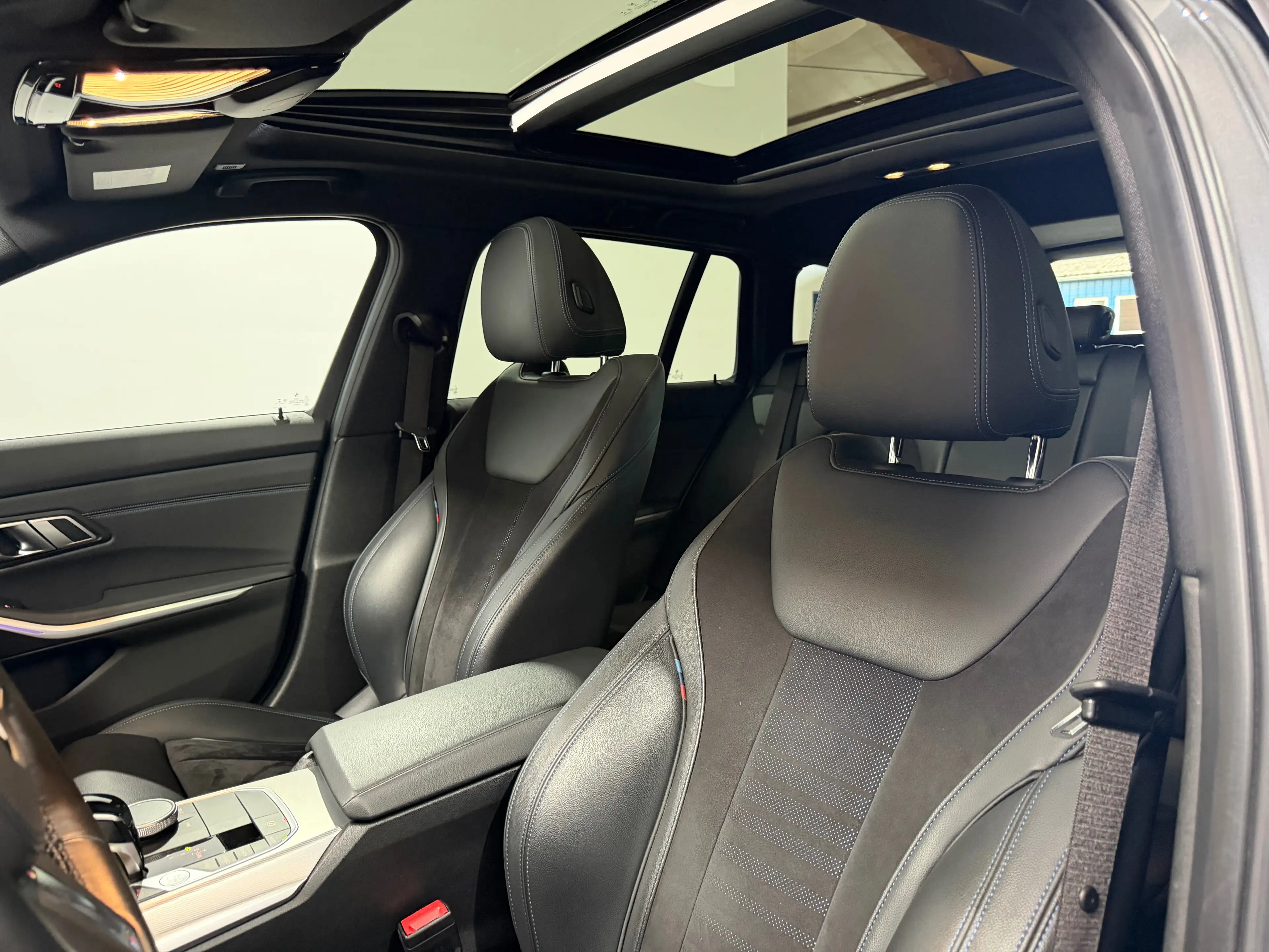 BMW 320 320 d xDrive M Sport ! 1.Besitz ! TOP AUSSTATTUNG ! — photo 13