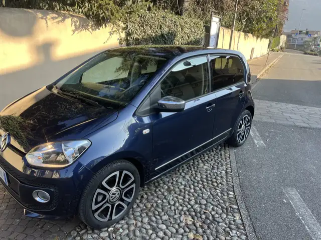 Volkswagen up! 5p 1.0 High 75cv asg