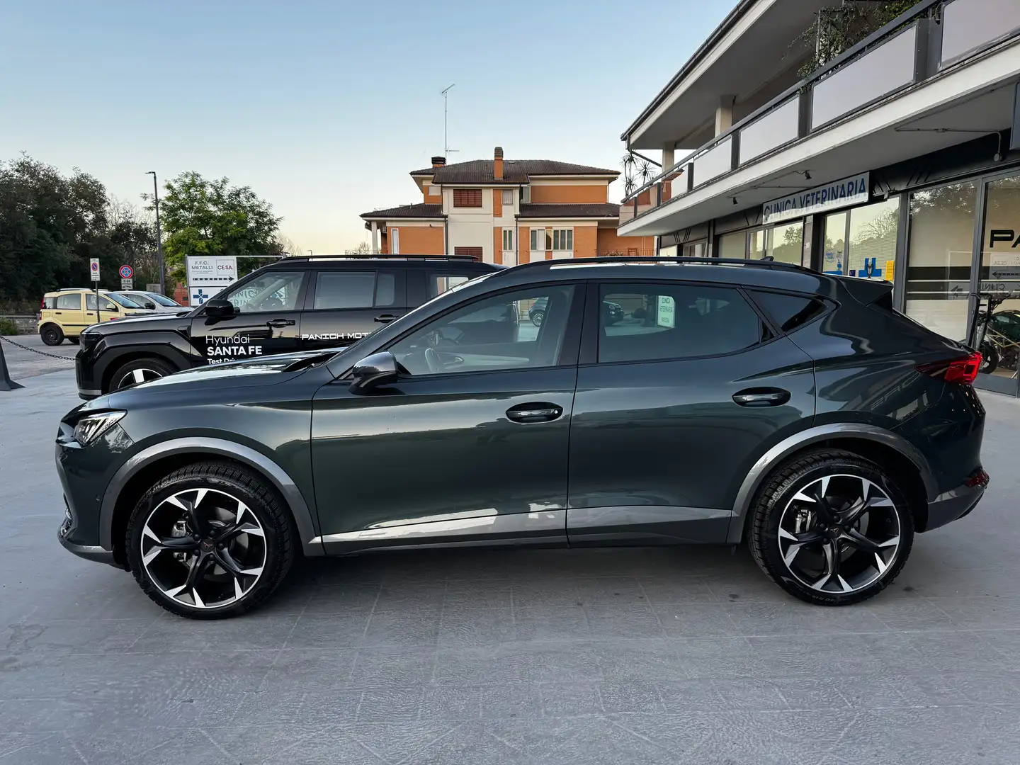 CUPRA Formentor Formentor 1.5 tsi 150cv dsg NO VINCOLI FINANZIARI Gri - 2