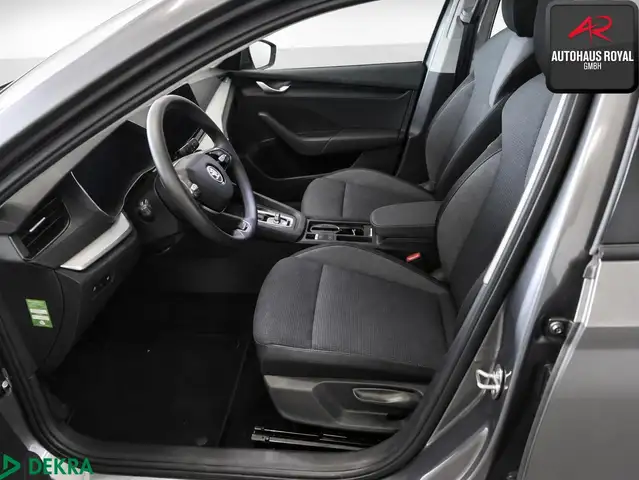 Skoda Octavia view 4