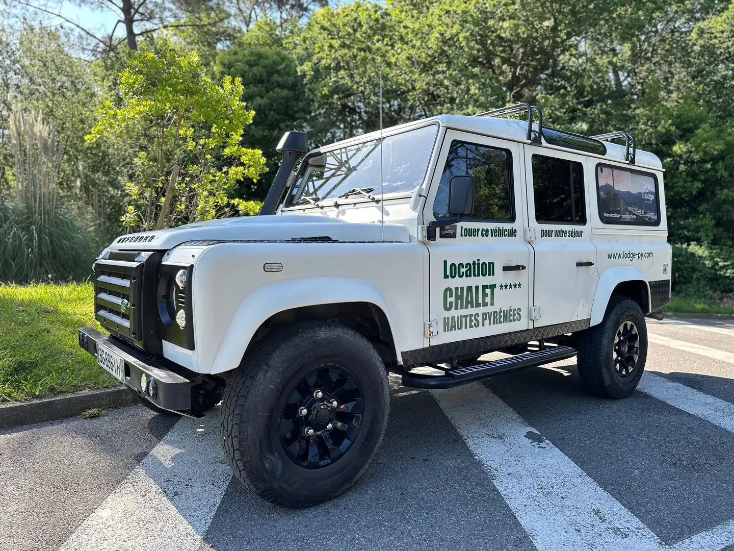 Land Rover Defender LAND ROVER DEFENDER 110 SW 2.4 TDCI - 122 CH Blanc - 1