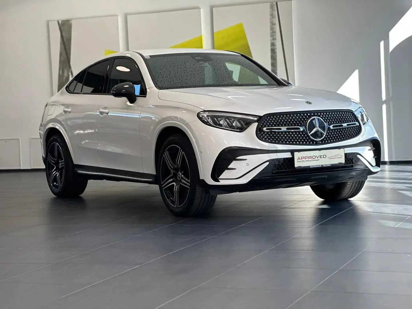 Mercedes-Benz GLC 220 4MATIC, AHK, Trittbretter top spec Weiß - 1