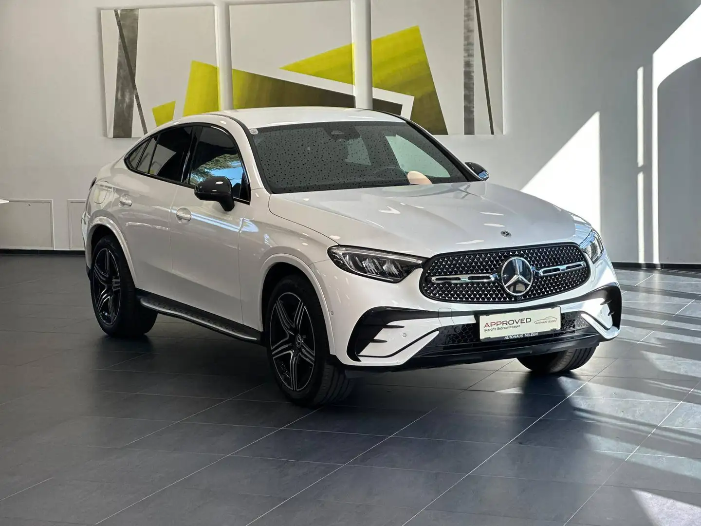 Mercedes-Benz GLC 220 4MATIC, AHK, Trittbretter top spec Weiß - 2