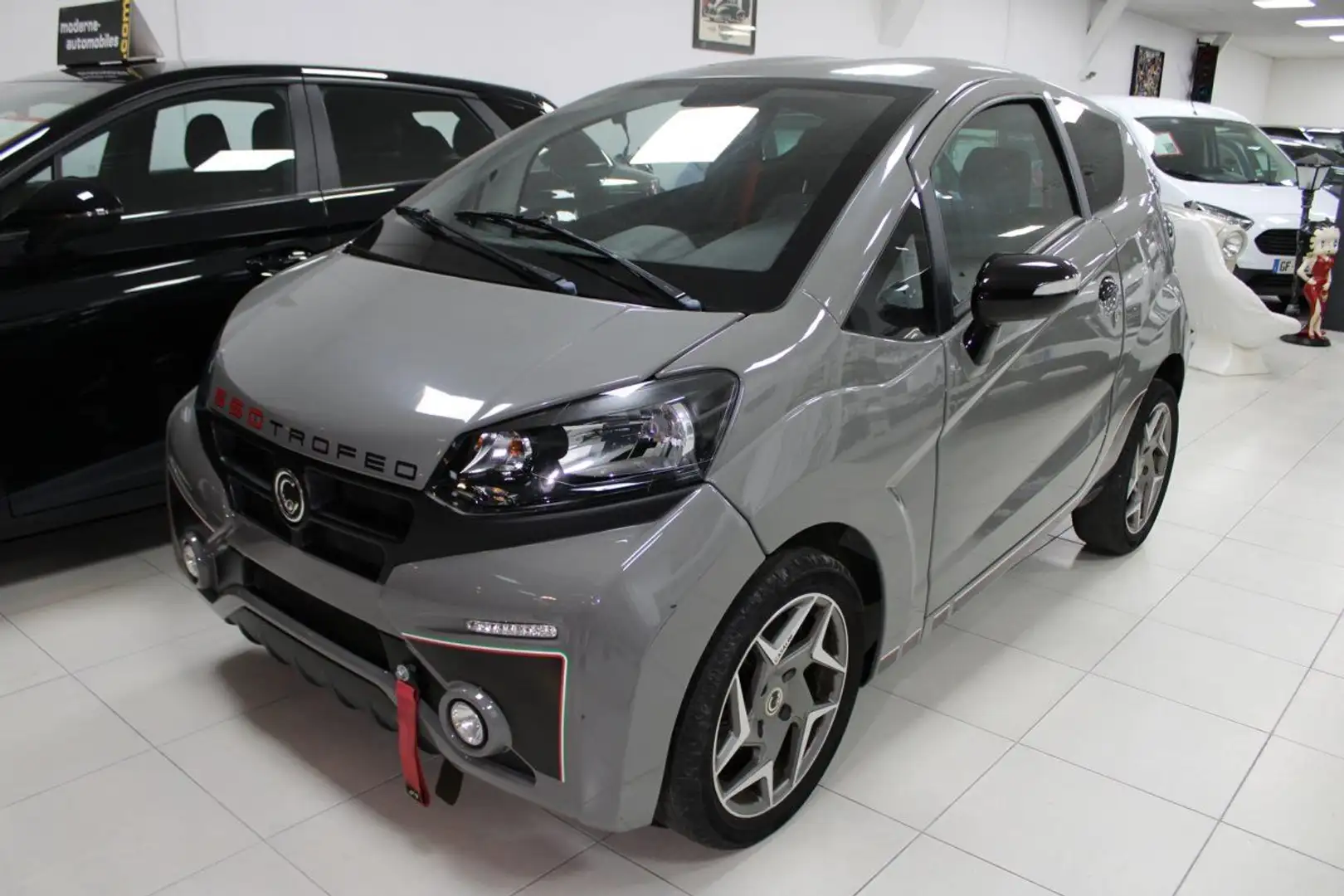 Casalini M20 550 TROFEO Šedá - 1