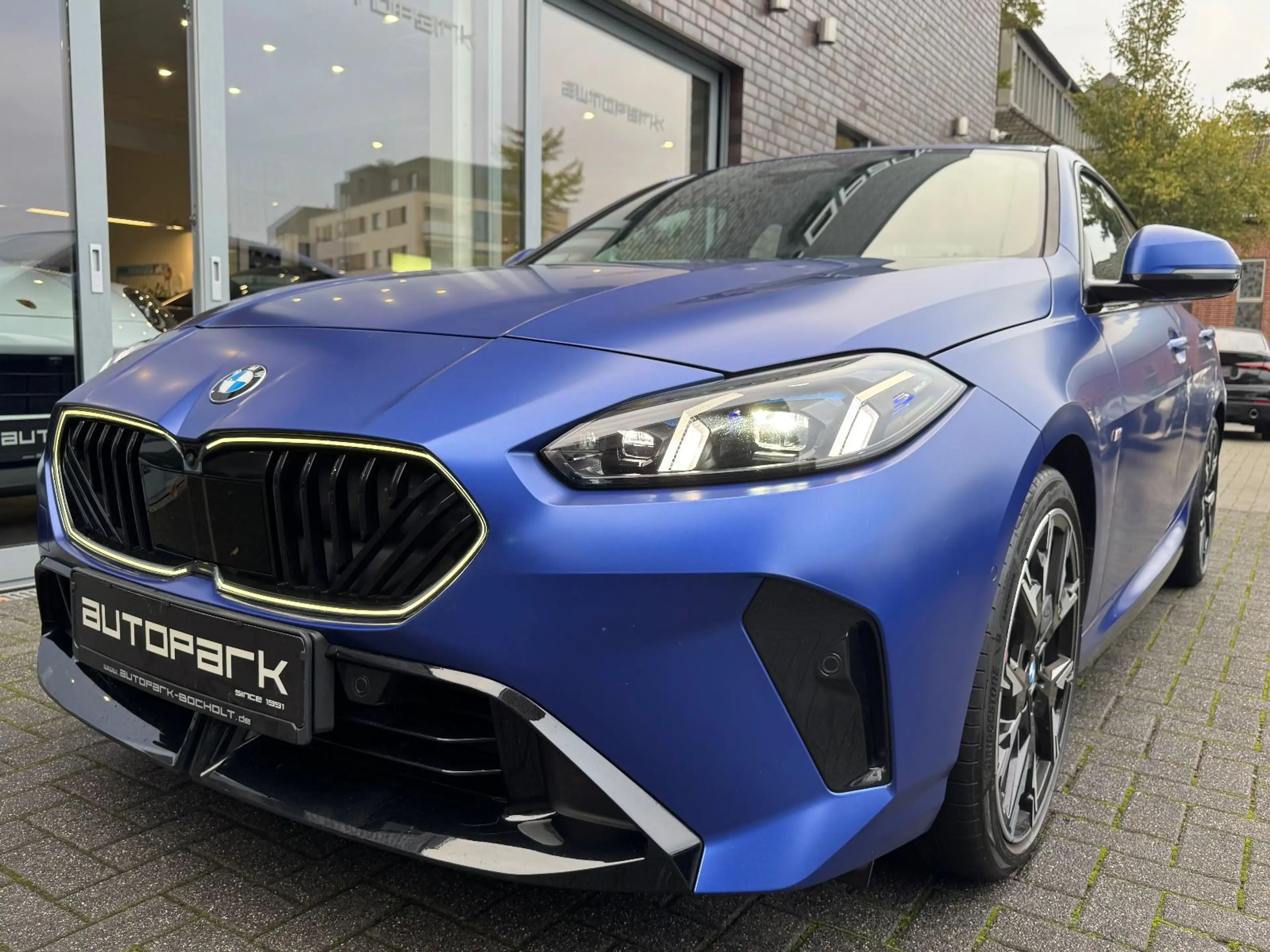 BMW 220 220i GranCoupe M SPORT PRO HUD 360 DA+Iconic 19" — photo 10