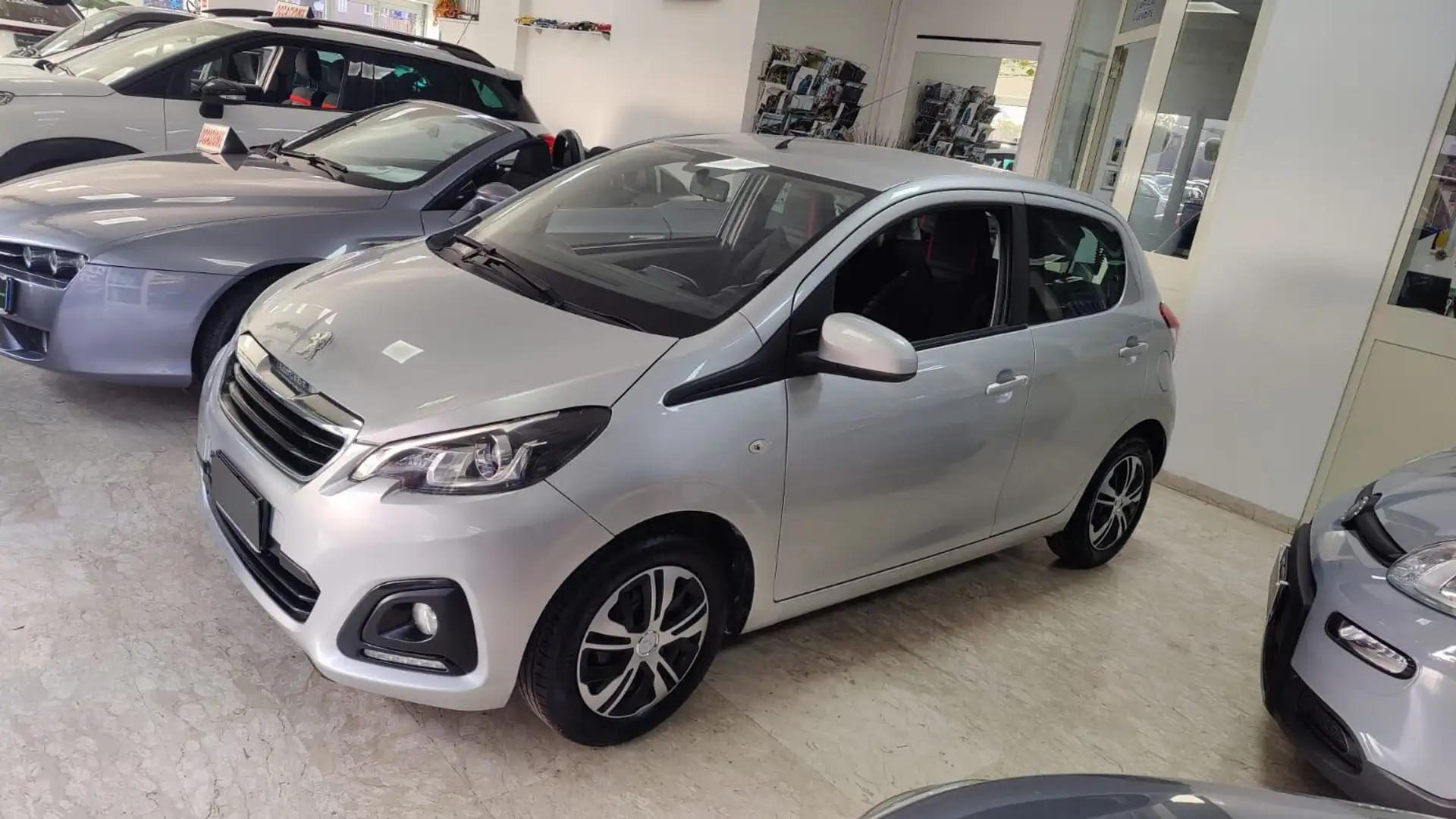 Peugeot 108 VTi 68 5 porte Active Argento - 2