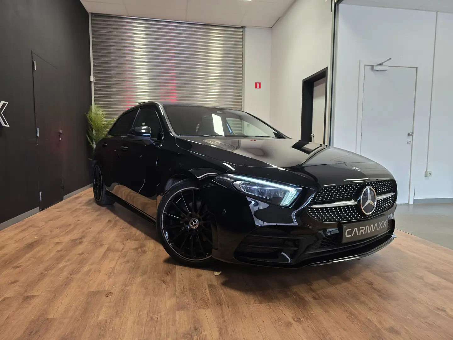 Mercedes-Benz A 180 A 180 d MOTEUR 2 litre MERCEDES Pack Amg Zwart - 2