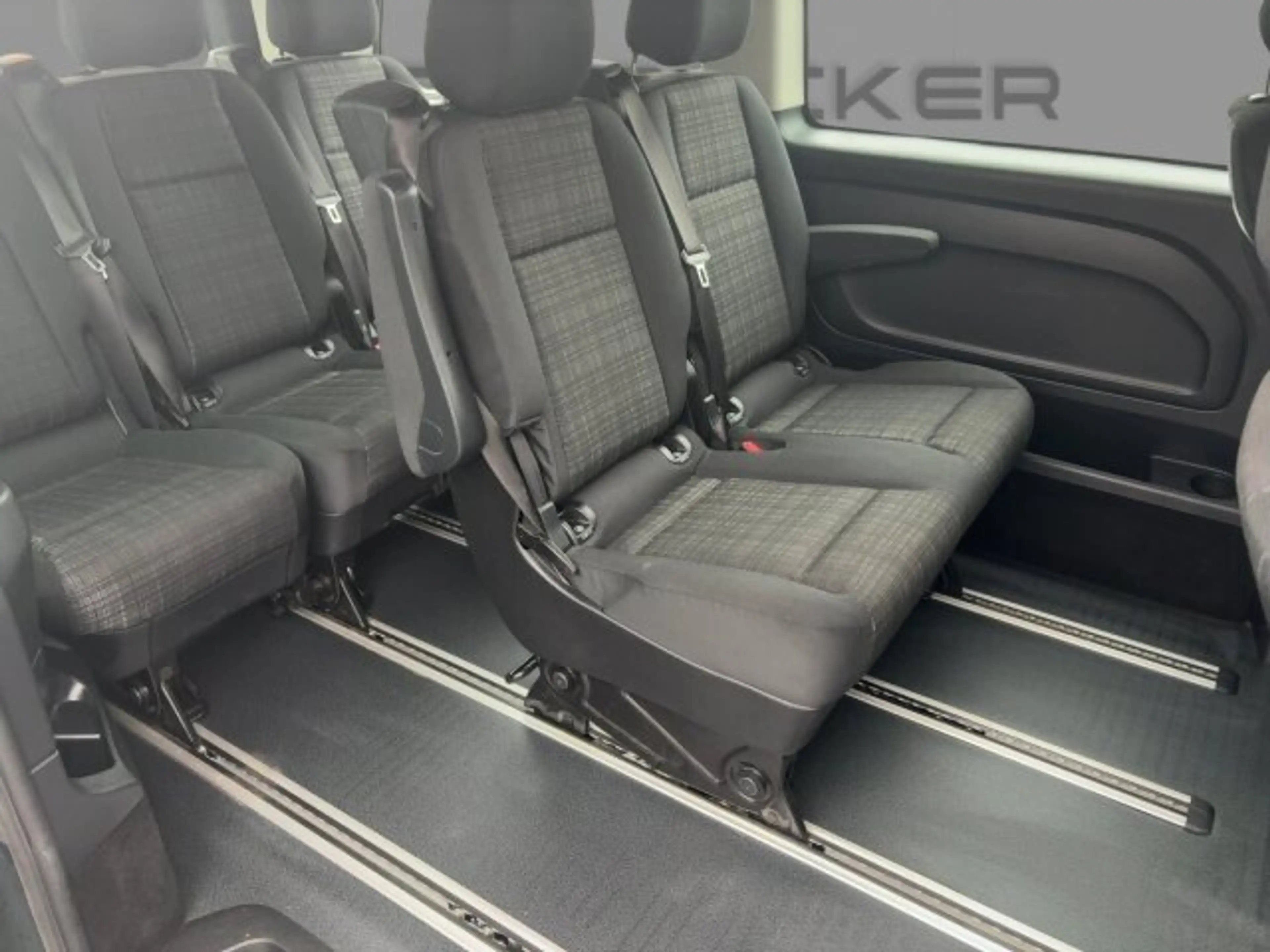 Mercedes-Benz Vito Vito 119 BT 4x4 Tourer PRO Lang Navi,AHK,Kamera — photo 8