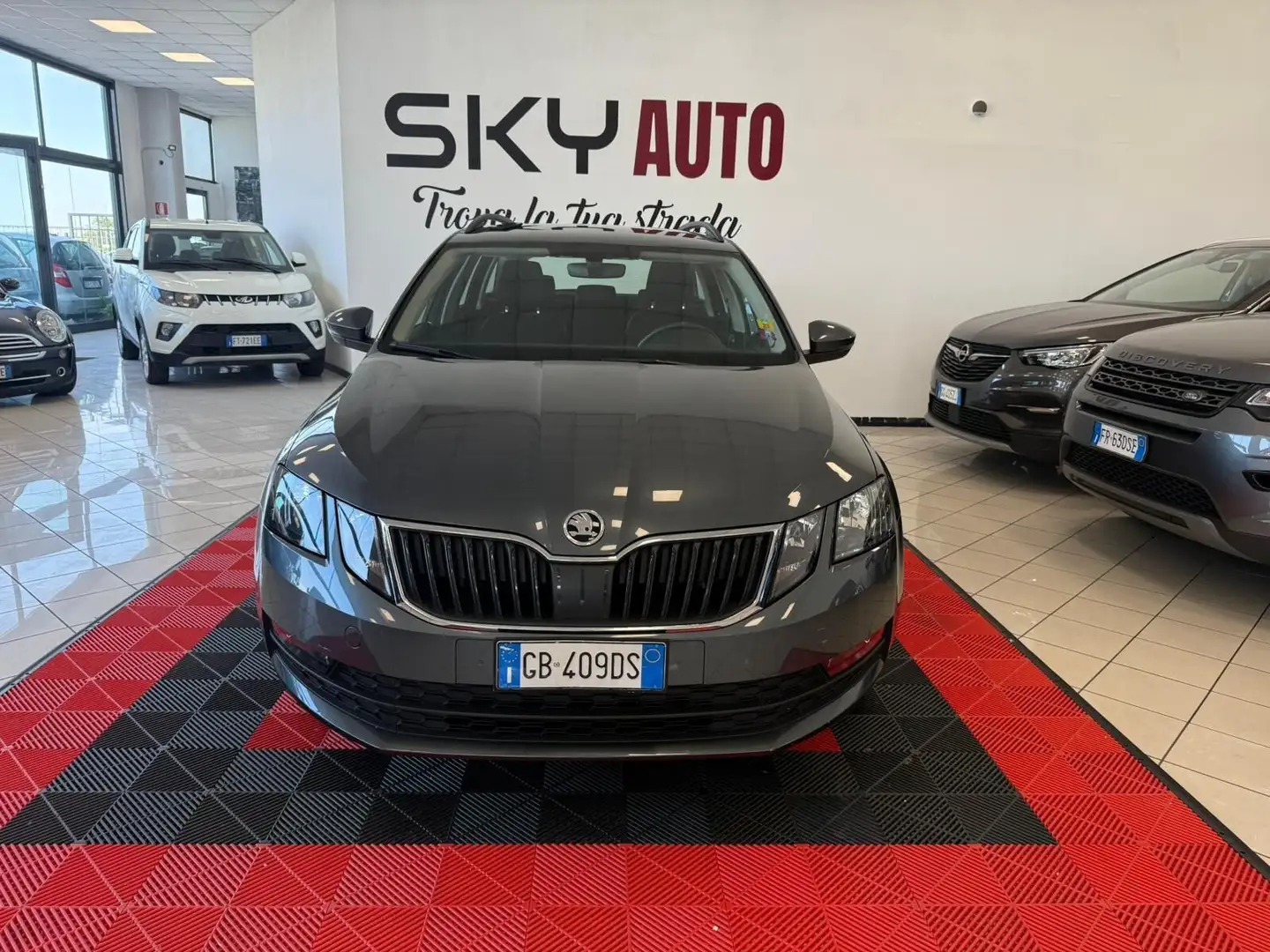 Skoda Octavia 1.6 TDI SCR 115 CV Wagon Executive Grigio - 1