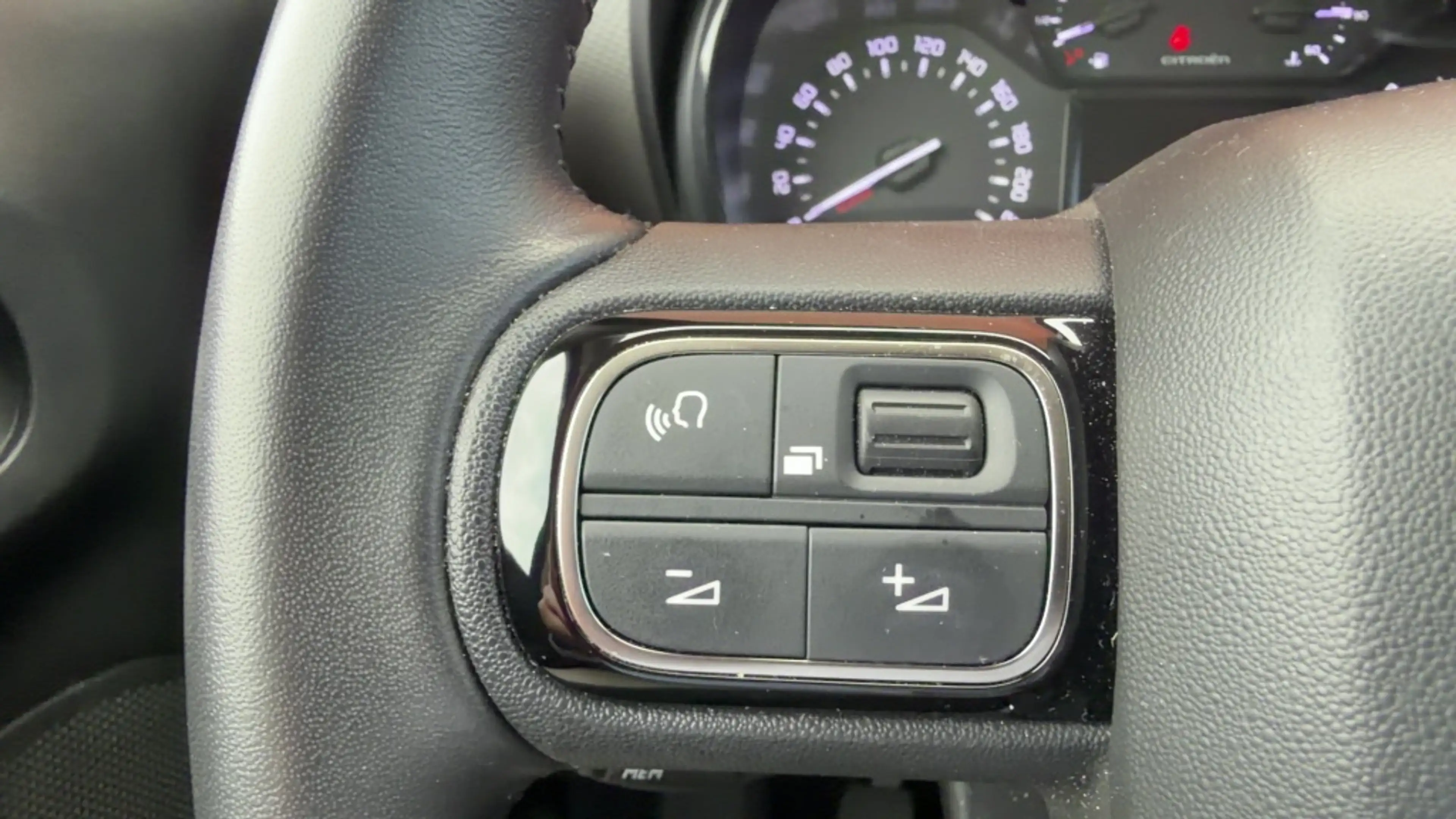 Citroen C3 Aircross 1.2 PT S&S C-Series Clima Navigatie Carplay Hoge Z — photo 14