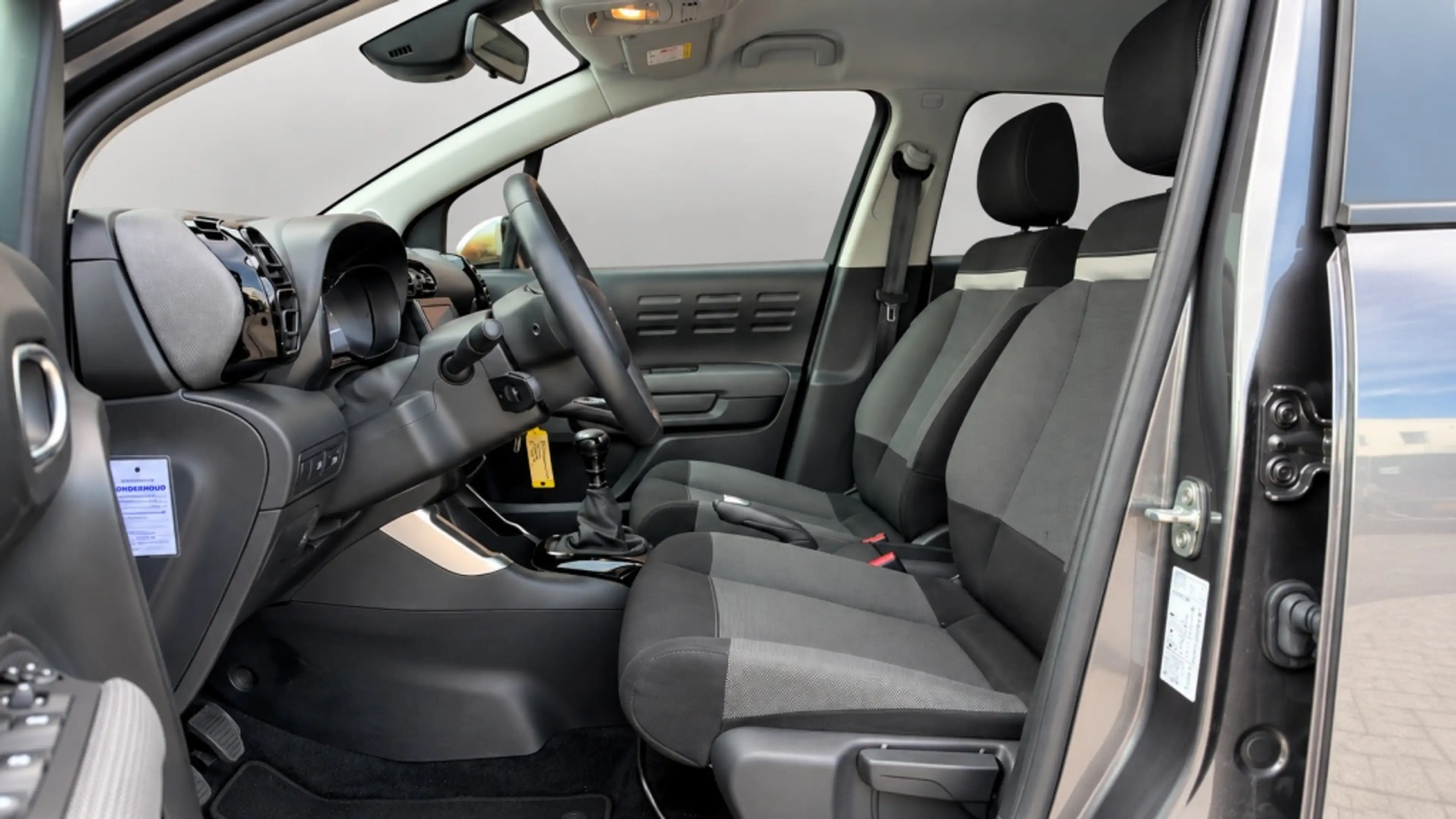 Citroen C3 Aircross 1.2 PT S&S C-Series Clima Navigatie Carplay Hoge Z — photo 3