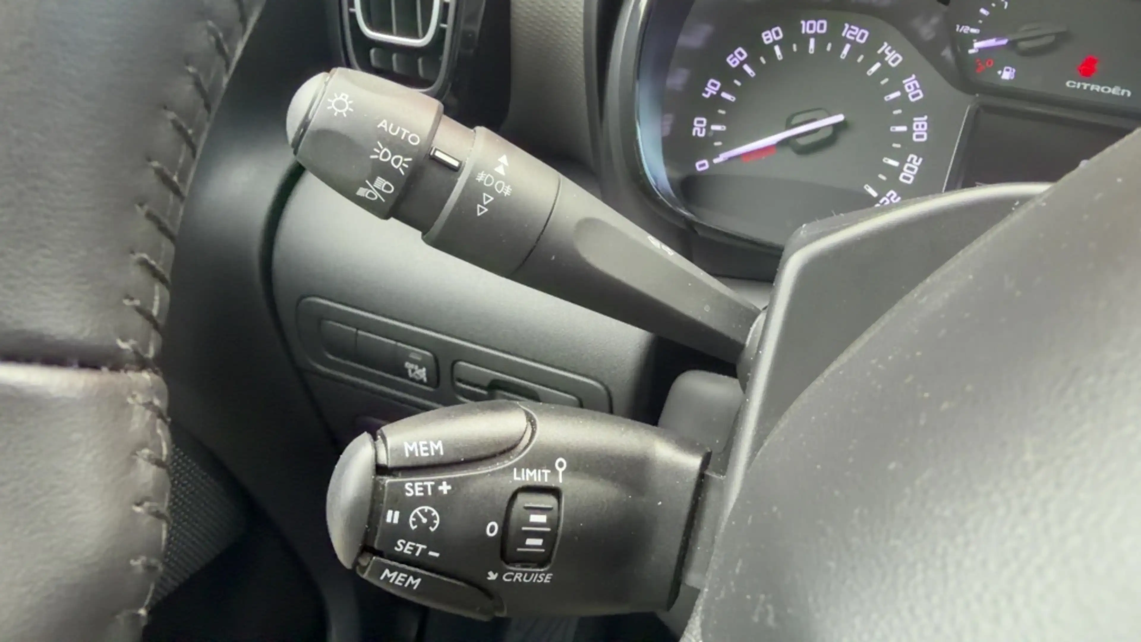 Citroen C3 Aircross 1.2 PT S&S C-Series Clima Navigatie Carplay Hoge Z — photo 16