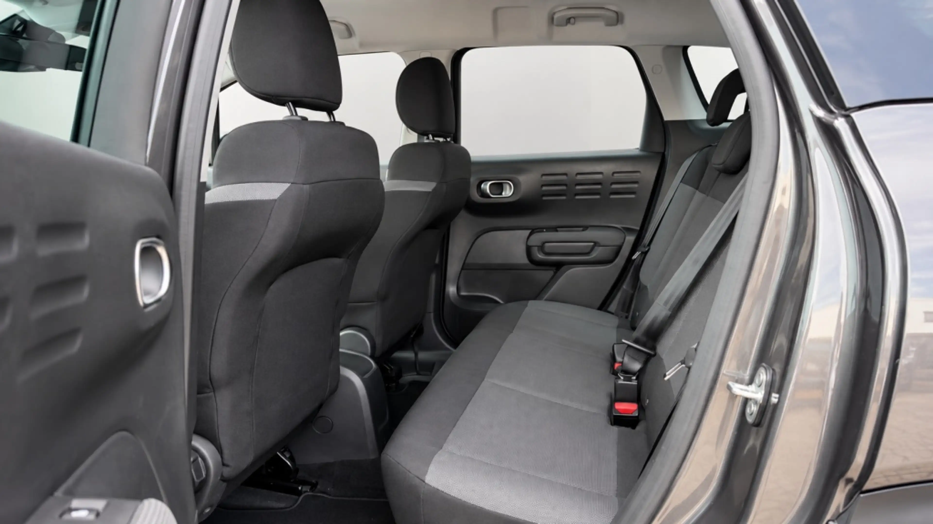 Citroen C3 Aircross 1.2 PT S&S C-Series Clima Navigatie Carplay Hoge Z — photo 5