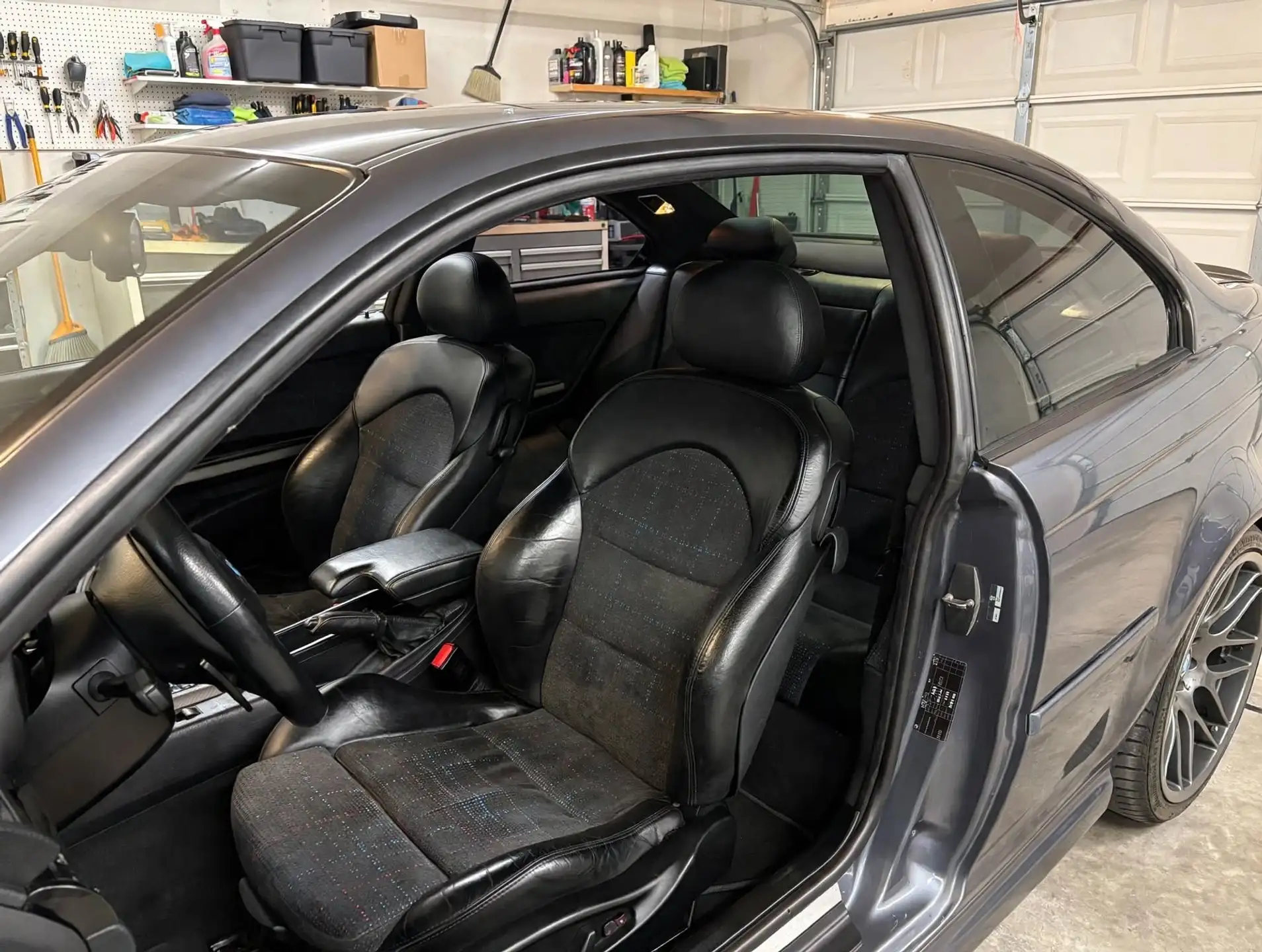 BMW M3 2002 건메탈 사진 6