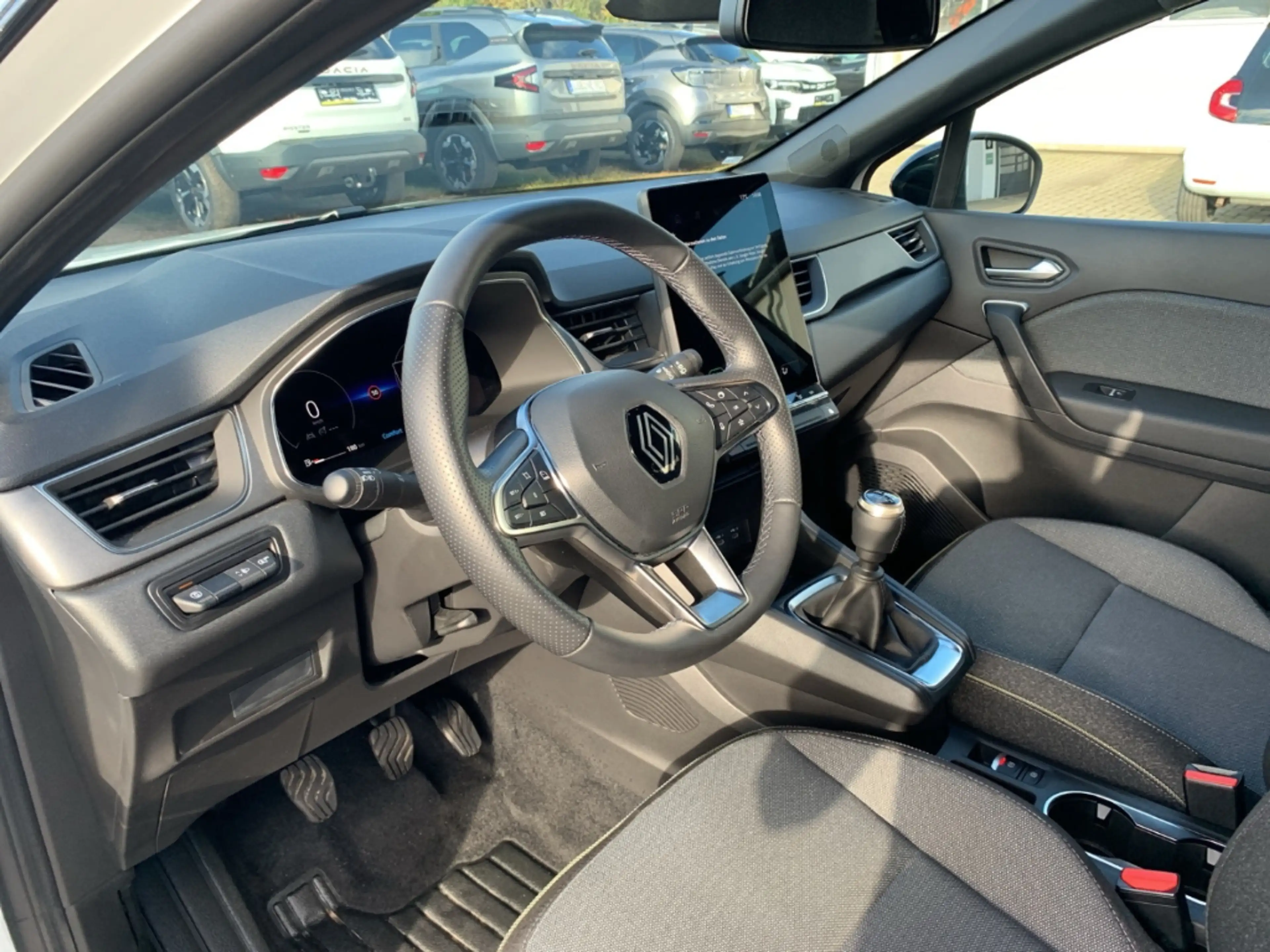Renault Captur TECHNO MILD HYBRID 140 Techno GJR+NAVI+KLIMA+DAB — photo 10