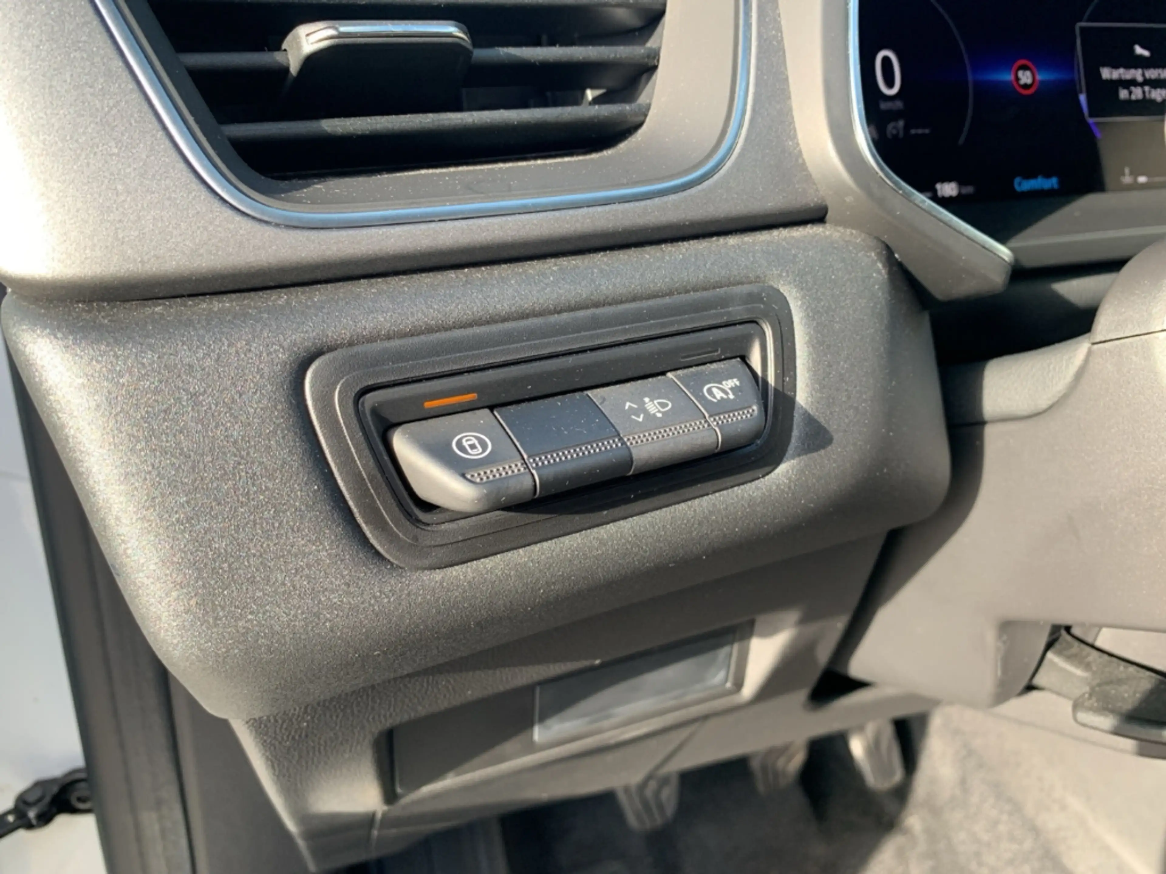 Renault Captur TECHNO MILD HYBRID 140 Techno GJR+NAVI+KLIMA+DAB — photo 21