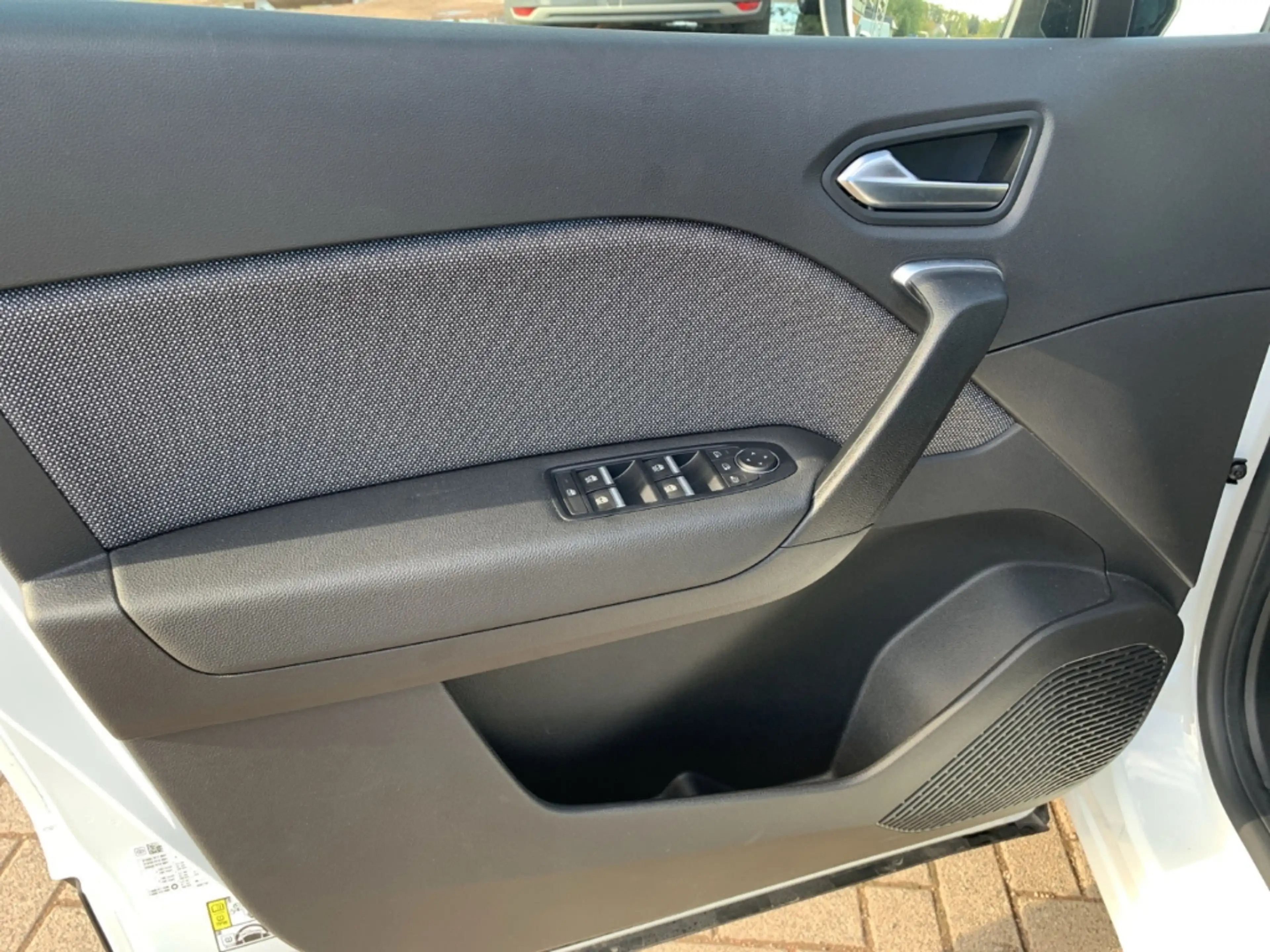 Renault Captur TECHNO MILD HYBRID 140 Techno GJR+NAVI+KLIMA+DAB — photo 20
