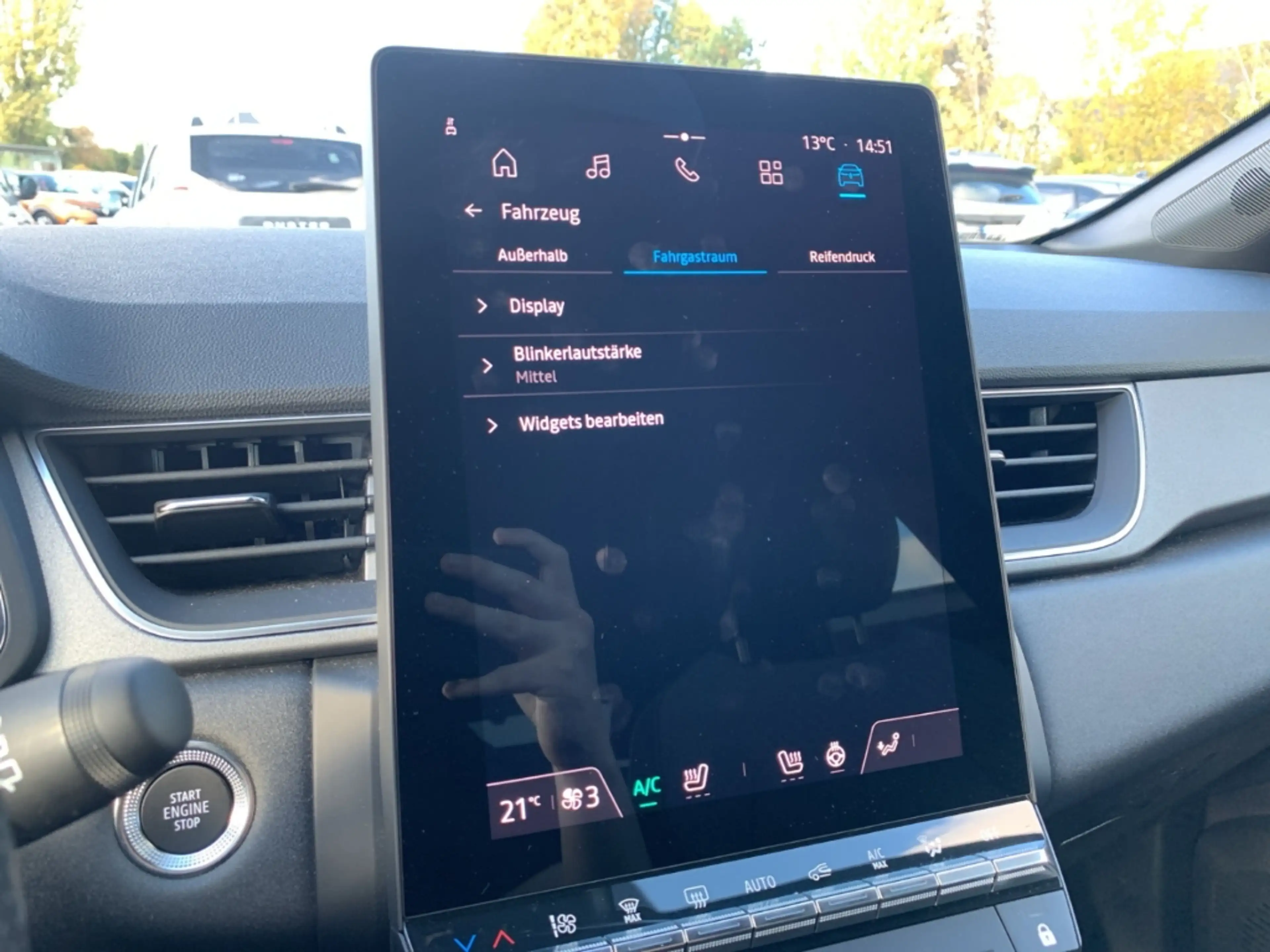 Renault Captur TECHNO MILD HYBRID 140 Techno GJR+NAVI+KLIMA+DAB — photo 46
