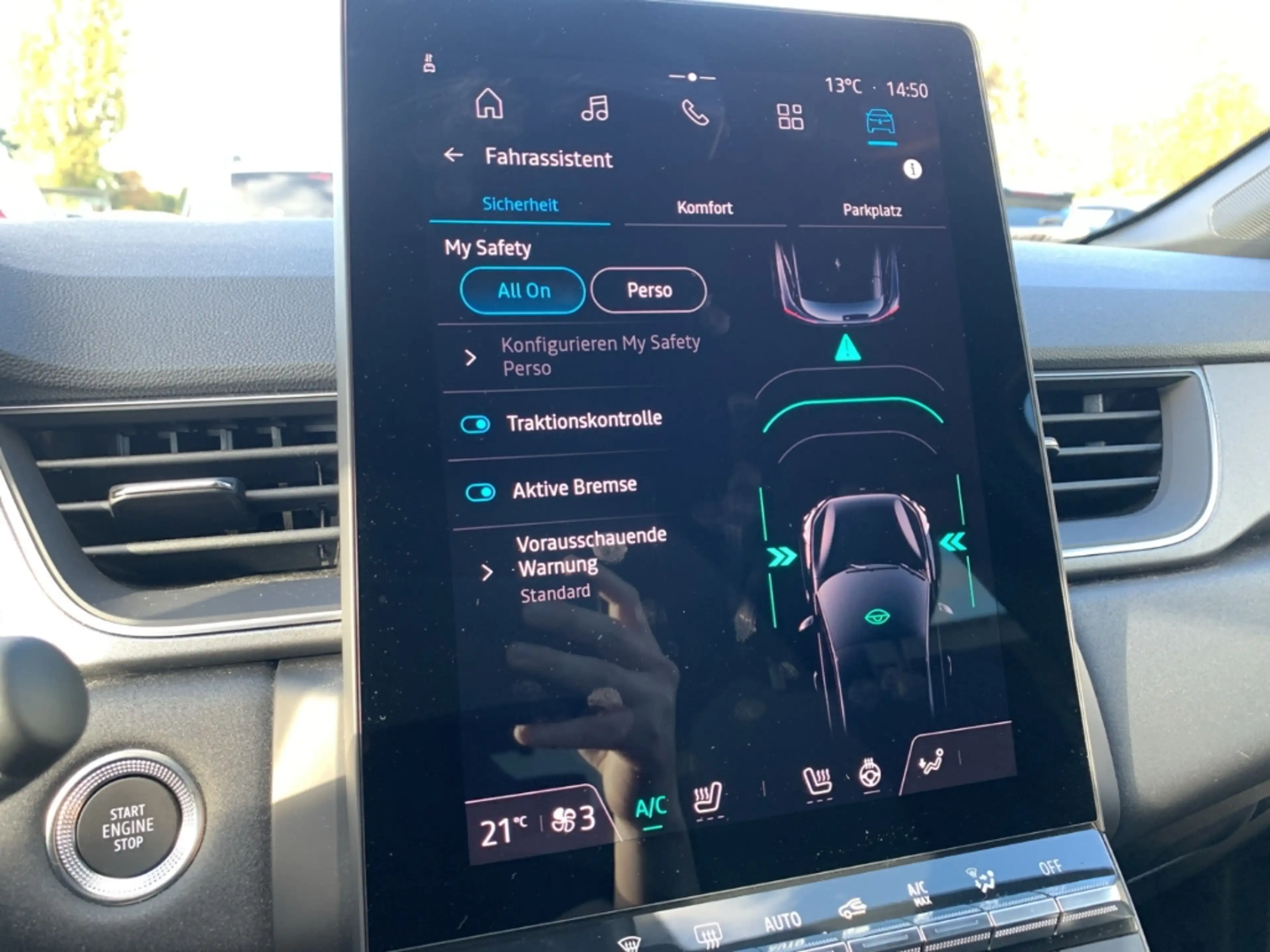 Renault Captur TECHNO MILD HYBRID 140 Techno GJR+NAVI+KLIMA+DAB — photo 39