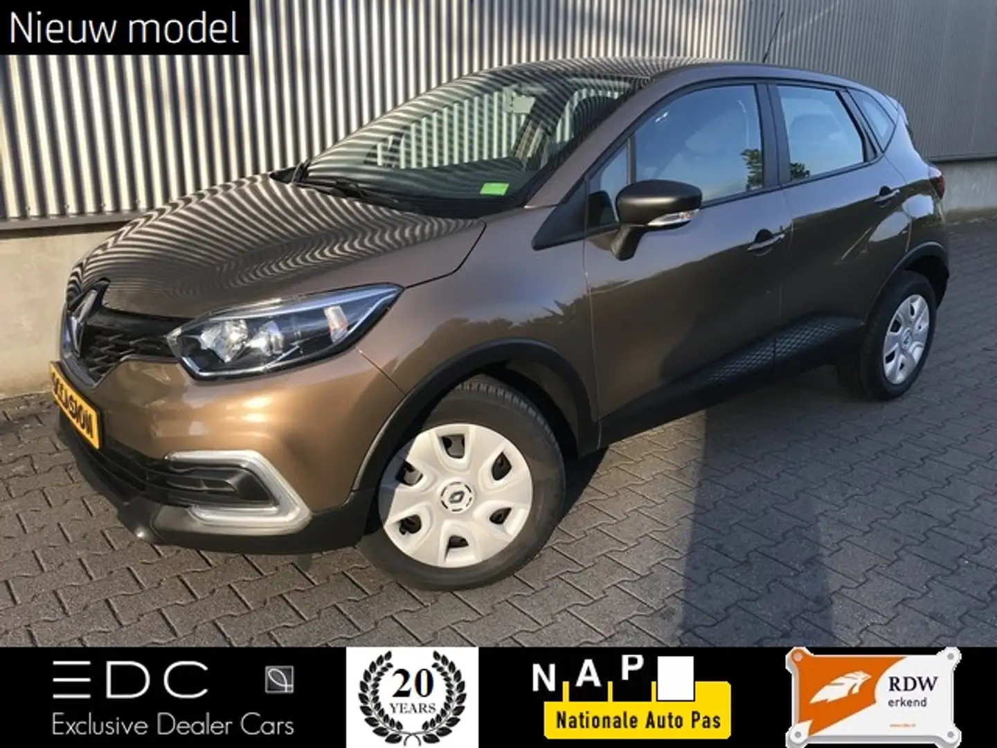 Renault Captur 0.9 TCe Nieuw model | Led | Cruise | Airco etc. Bruin - 1